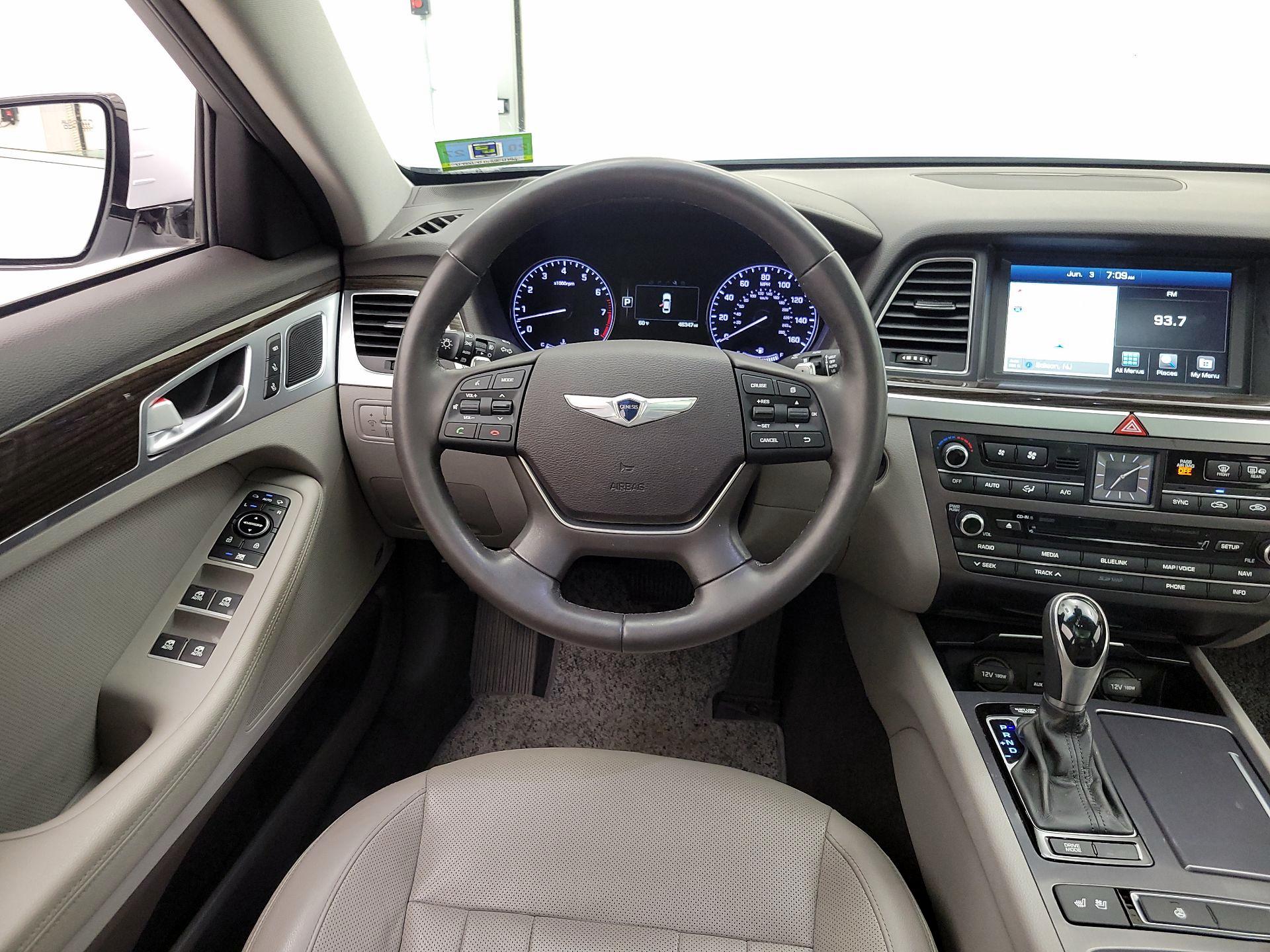 Thumbnail: 2016 Hyundai Genesis - 10