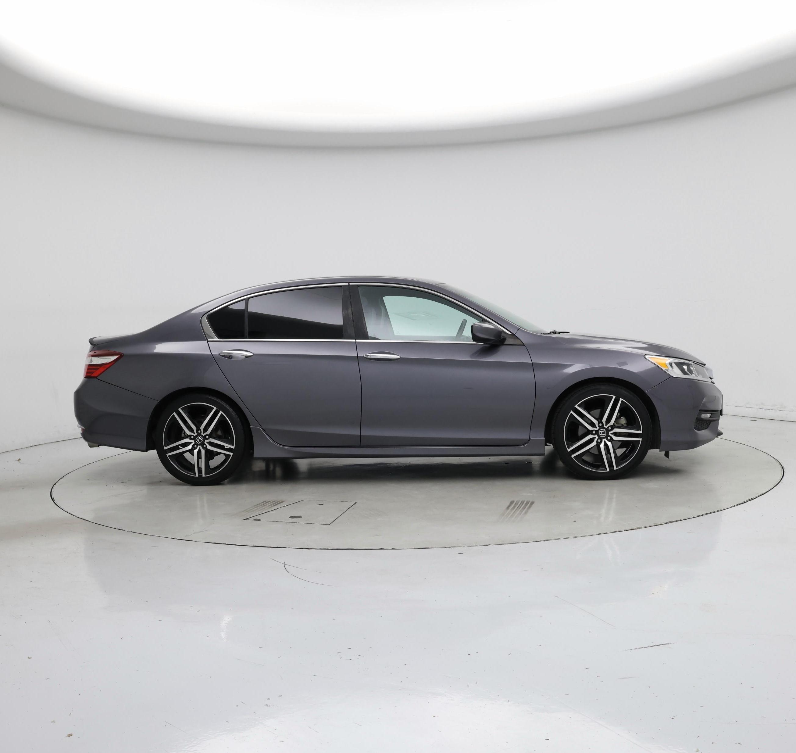 Thumbnail: 2017 Honda Accord - 7