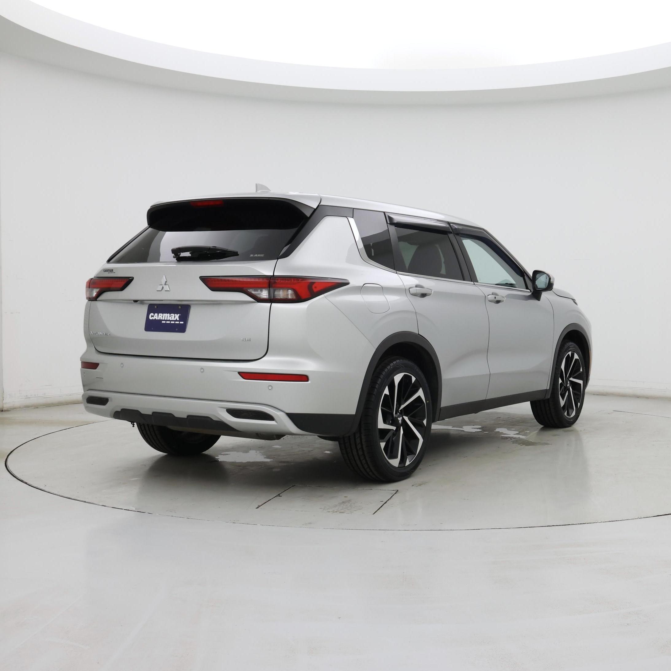 Thumbnail: 2022 Mitsubishi Outlander - 8