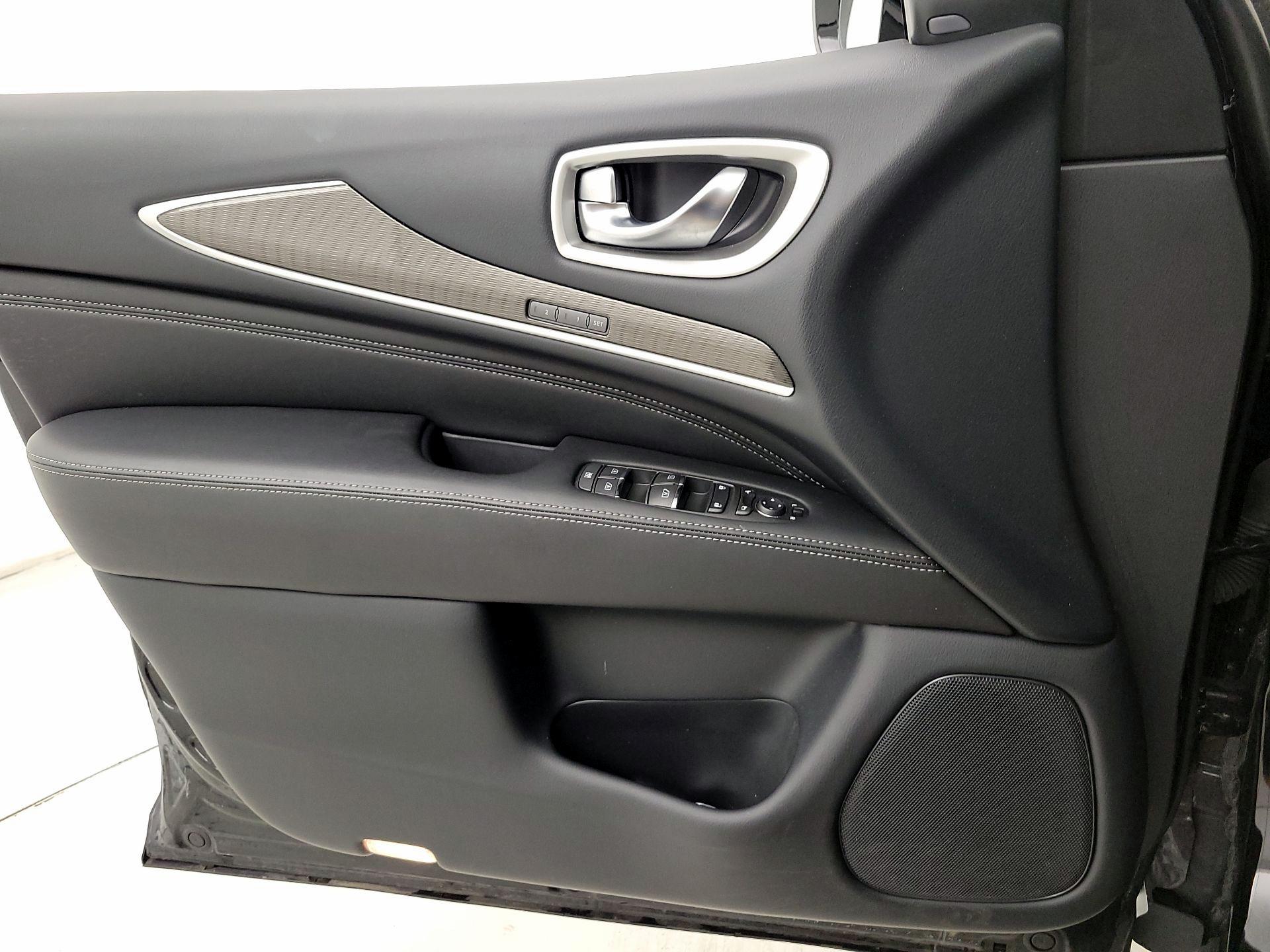 Thumbnail: 2020 INFINITI QX60 - 12