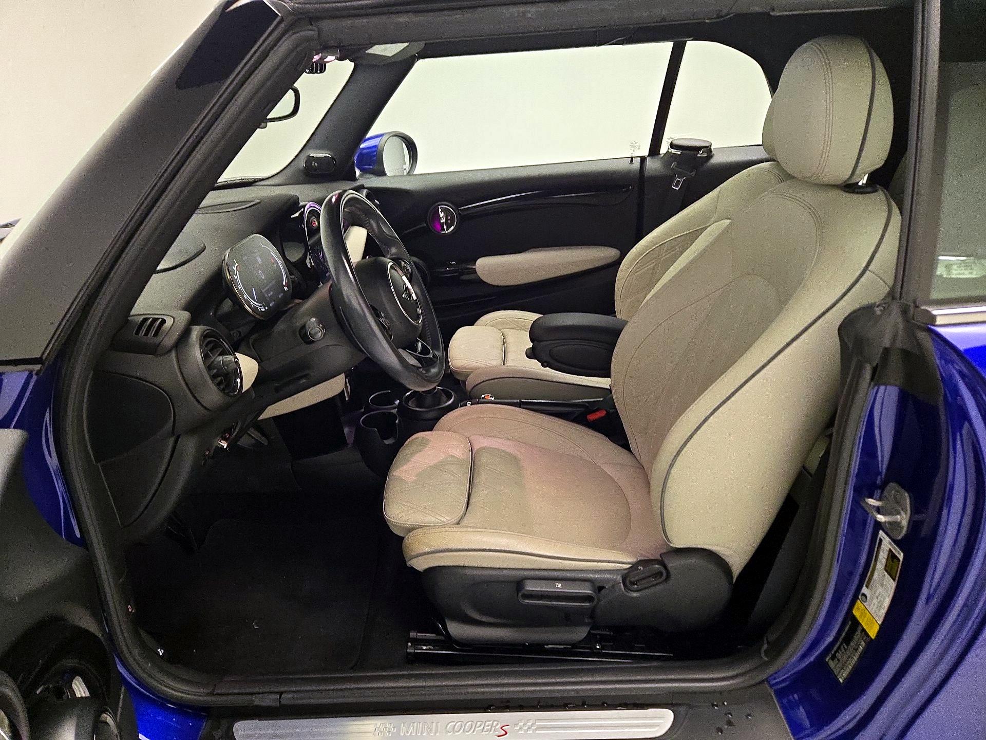 Thumbnail: 2021 MINI Cooper - 19