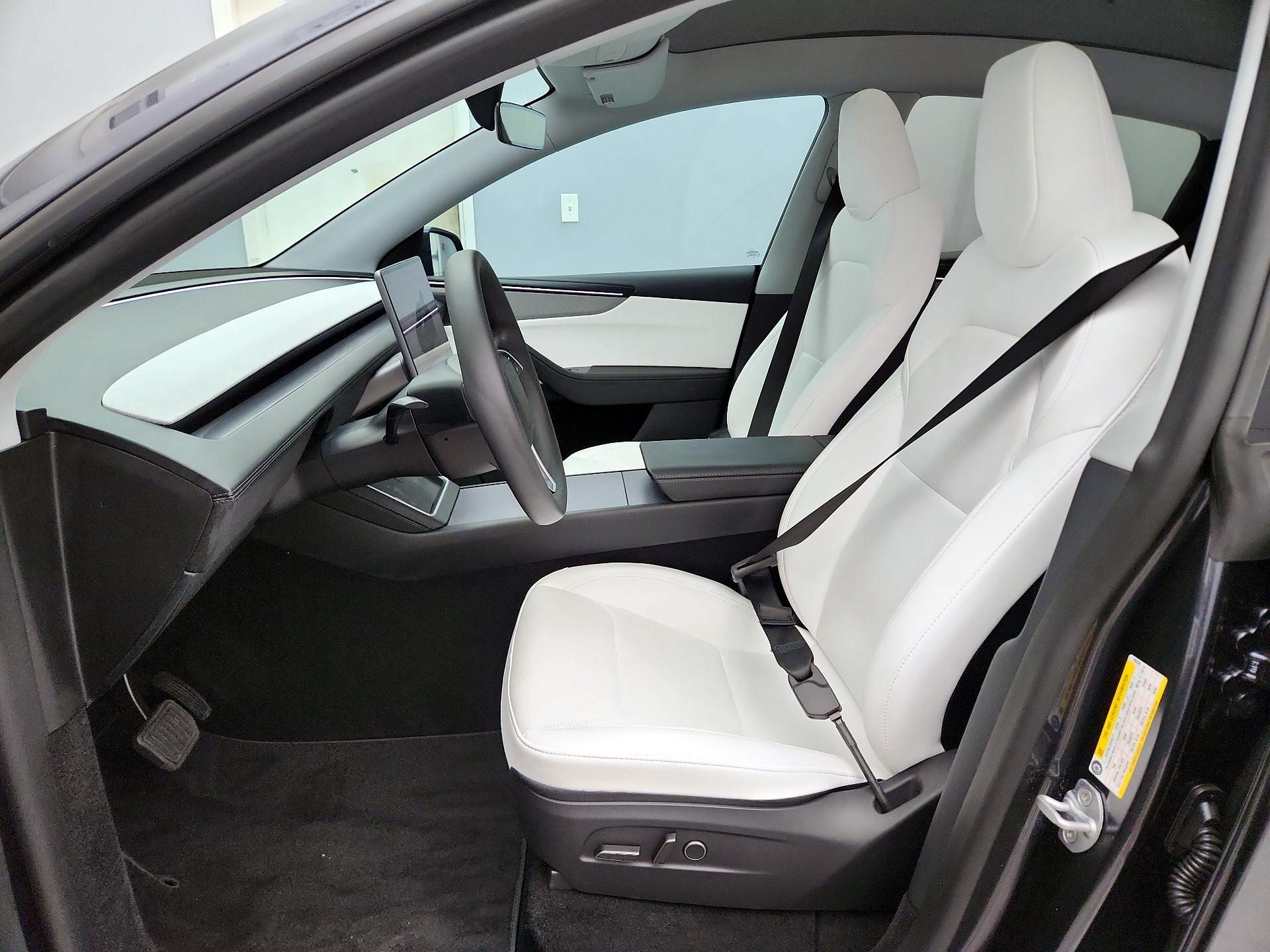 Thumbnail: 2026 Tesla Model Y - 11