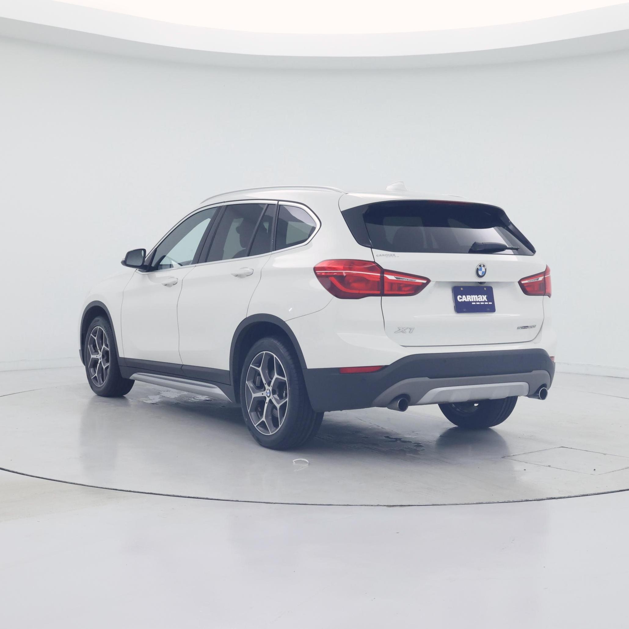 Thumbnail: 2019 BMW X1 - 2