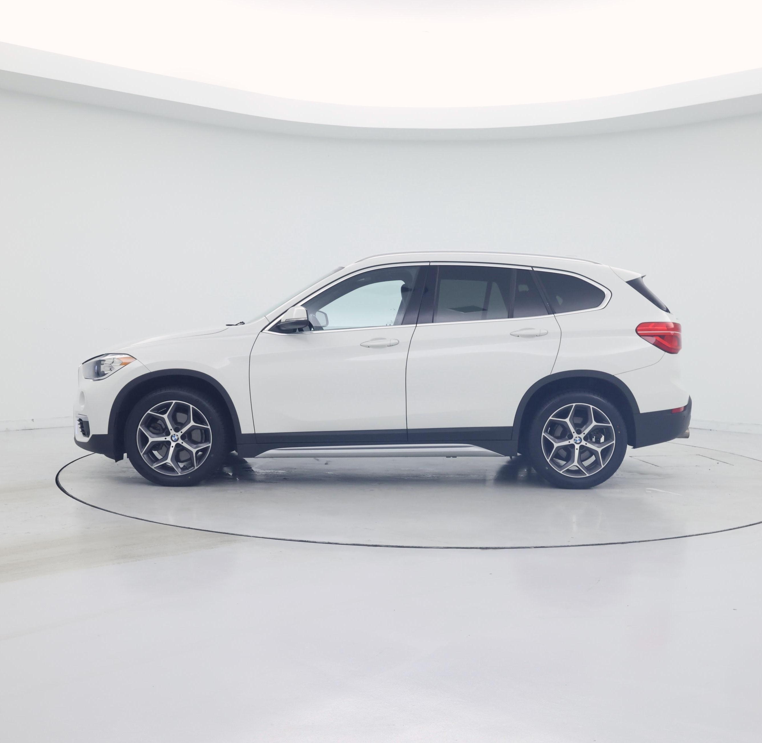 Thumbnail: 2019 BMW X1 - 3