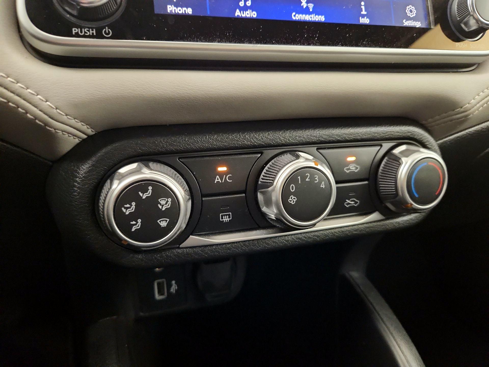 Thumbnail: 2020 Nissan Versa - 16