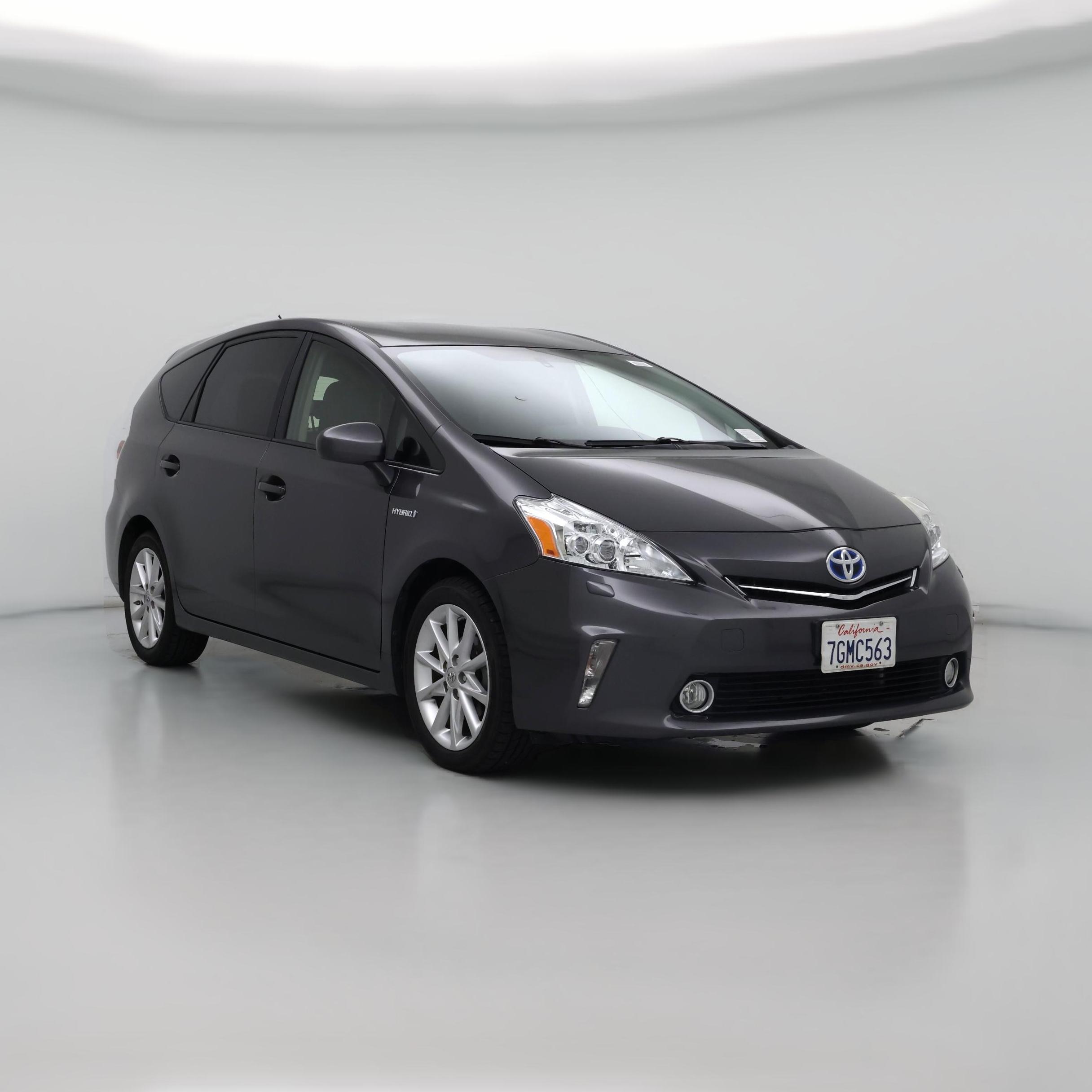 Thumbnail: 2014 Toyota Prius v - 1