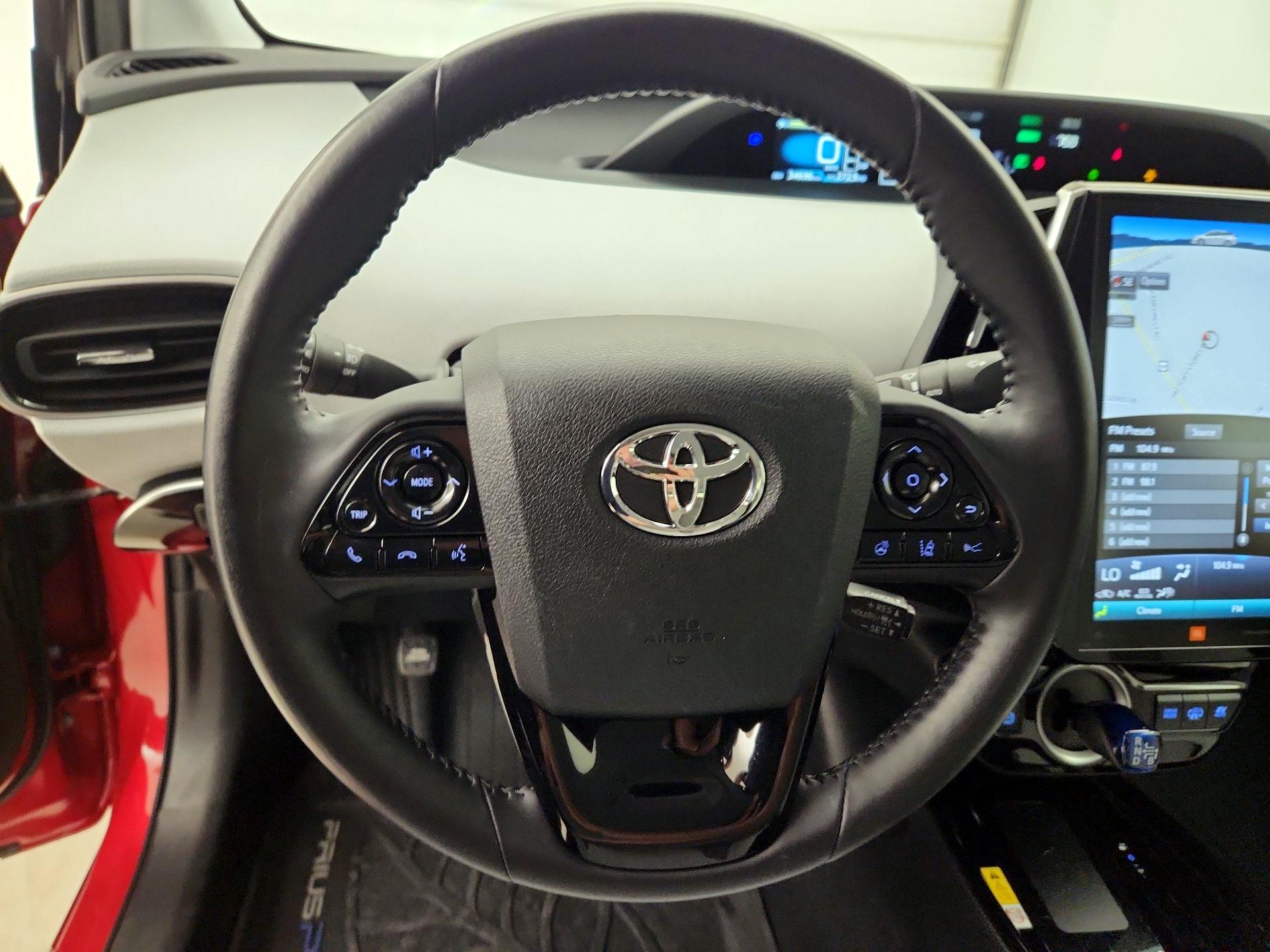 Thumbnail: 2020 Toyota Prius Prime - 10