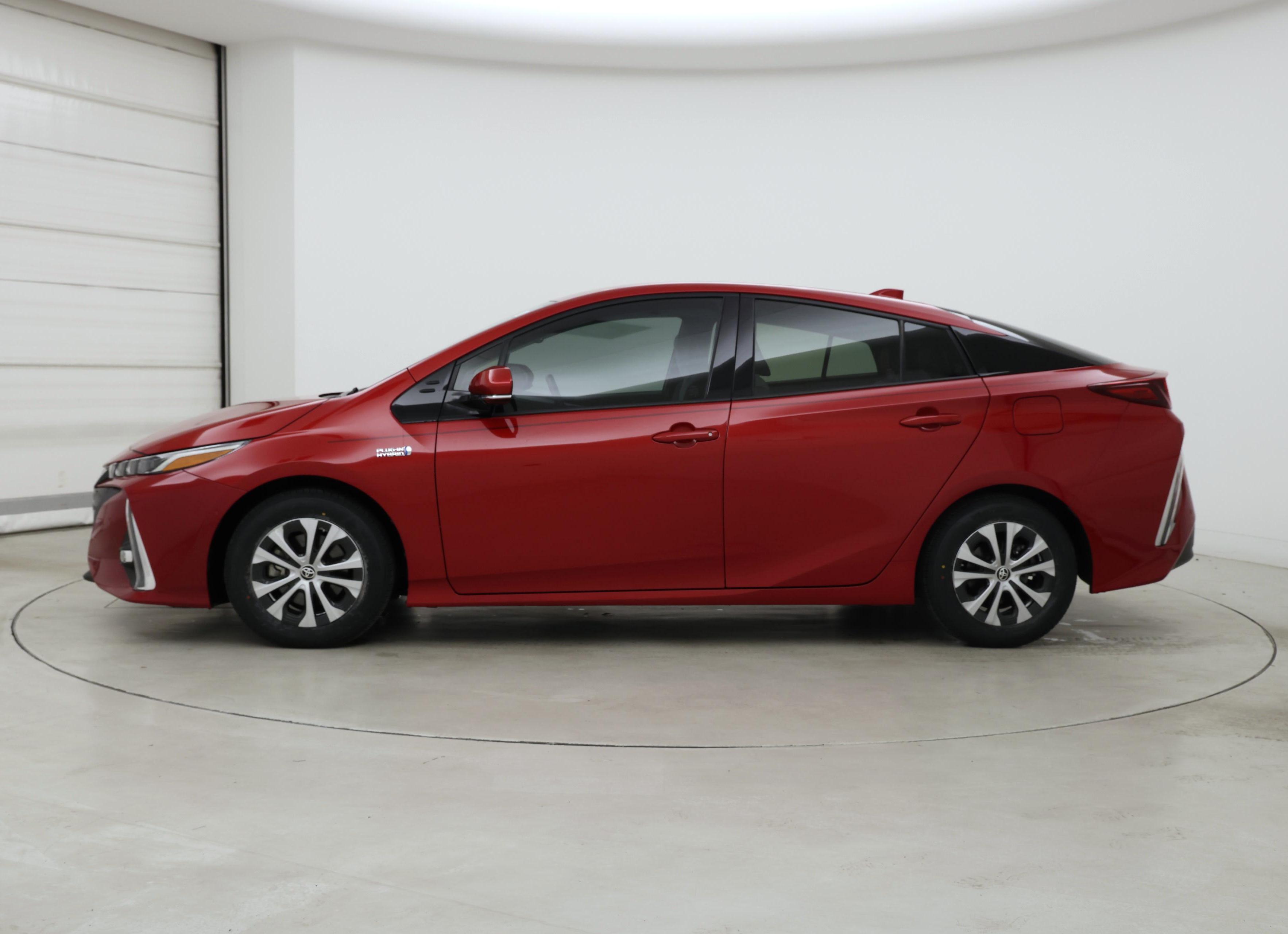 Thumbnail: 2020 Toyota Prius Prime - 3