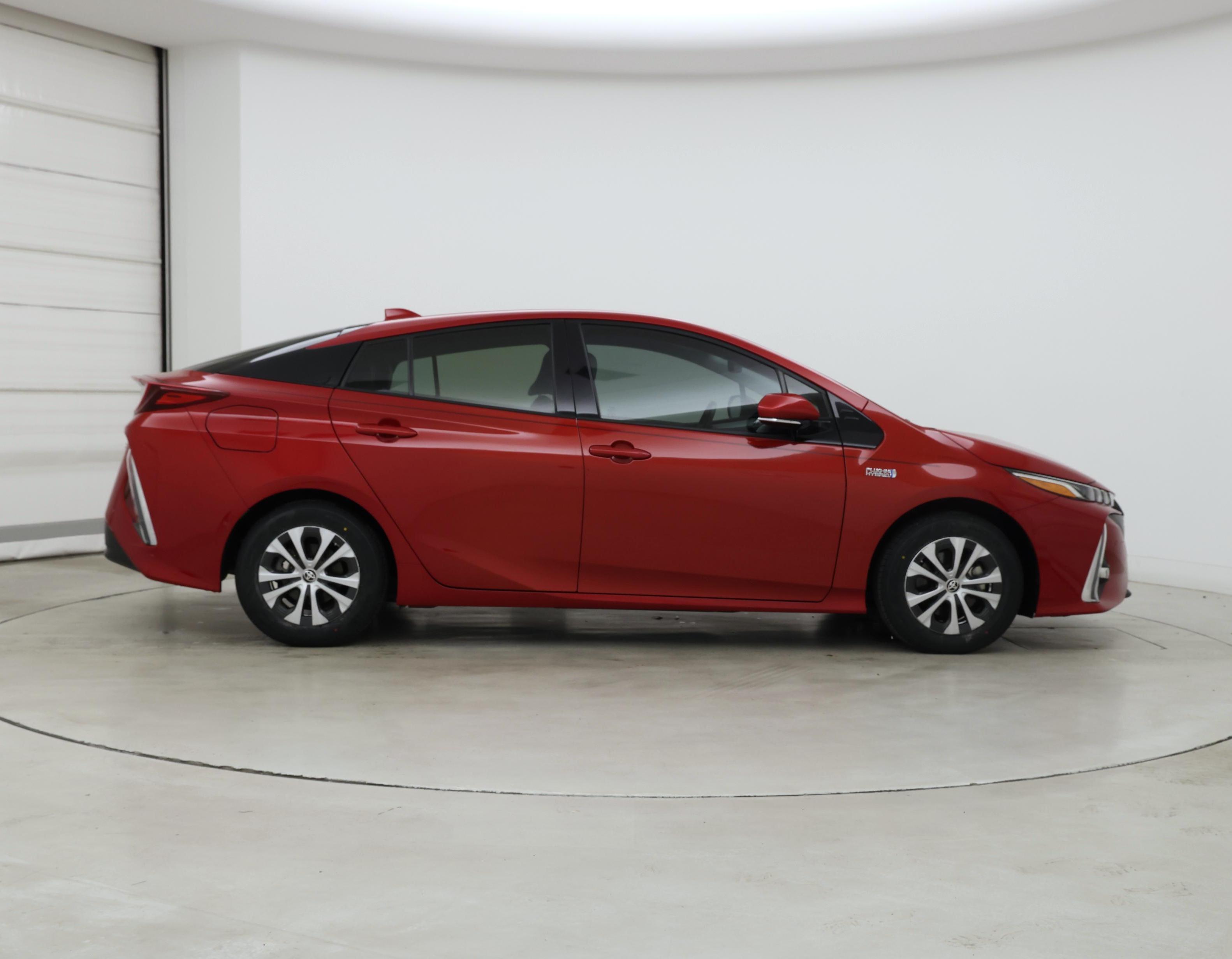 Thumbnail: 2020 Toyota Prius Prime - 7
