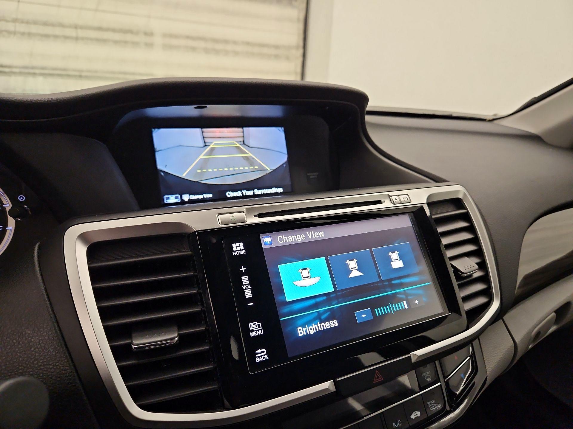 Thumbnail: 2017 Honda Accord - 15