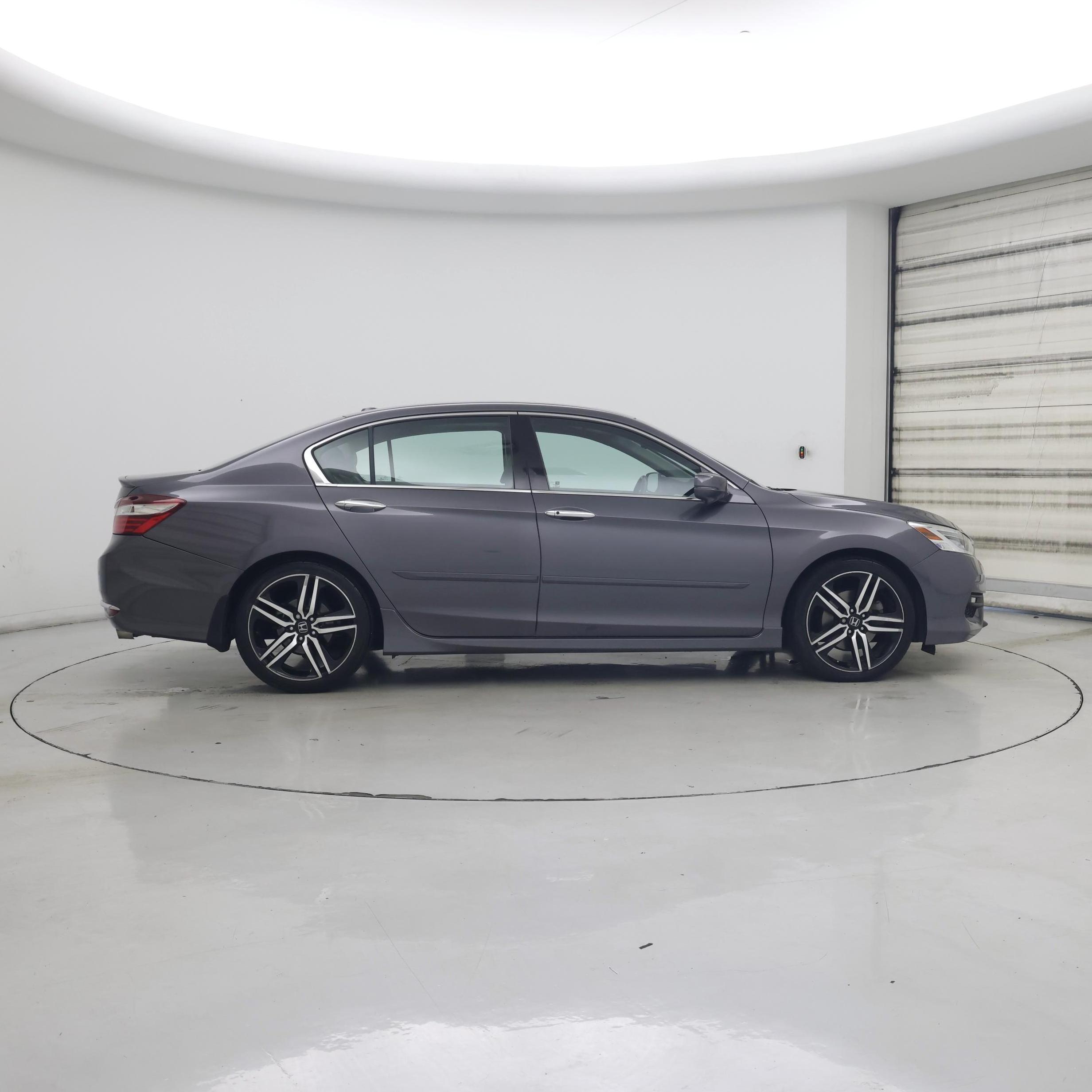Thumbnail: 2017 Honda Accord - 7