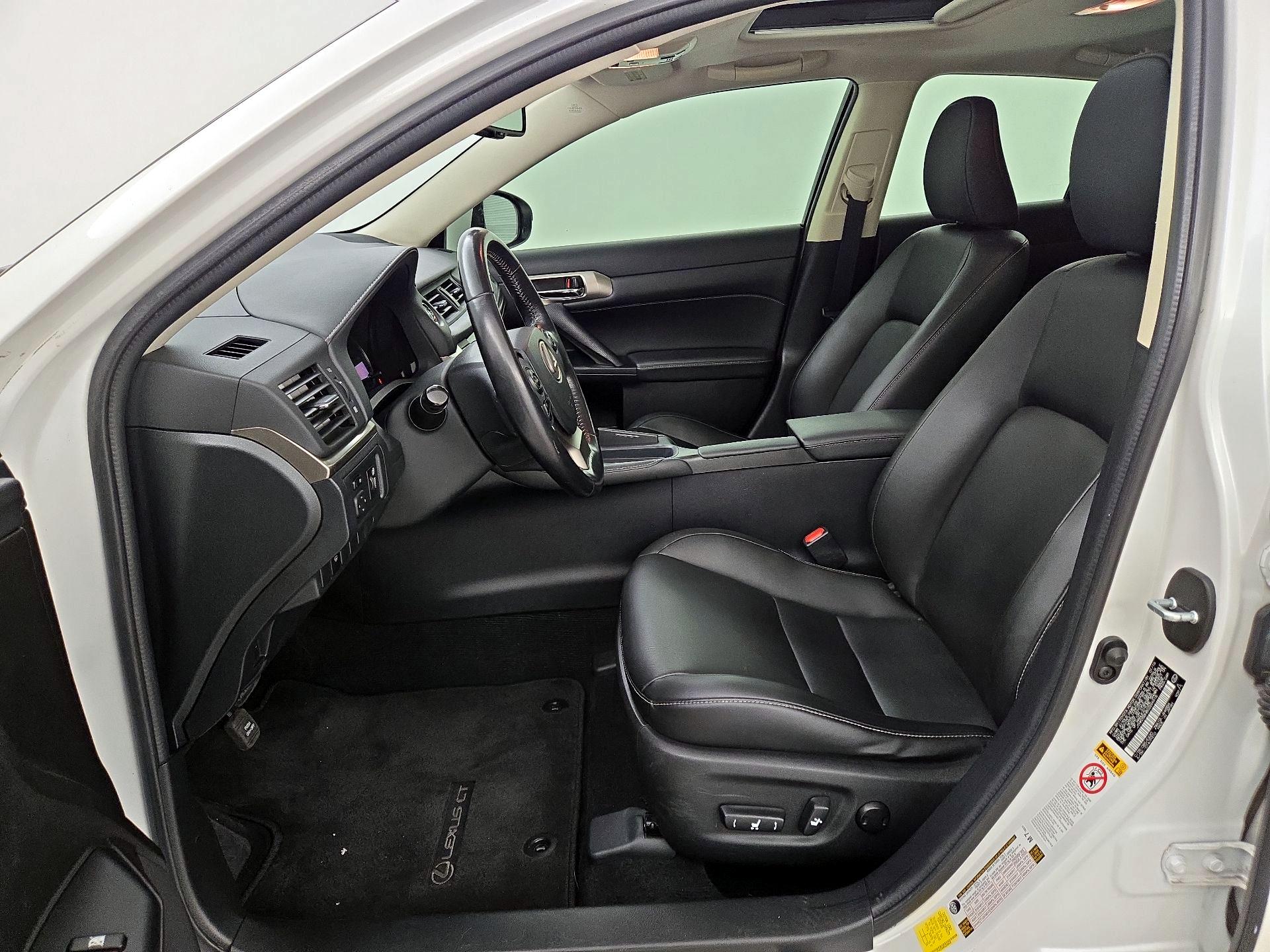 Thumbnail: 2016 Lexus CT - 11