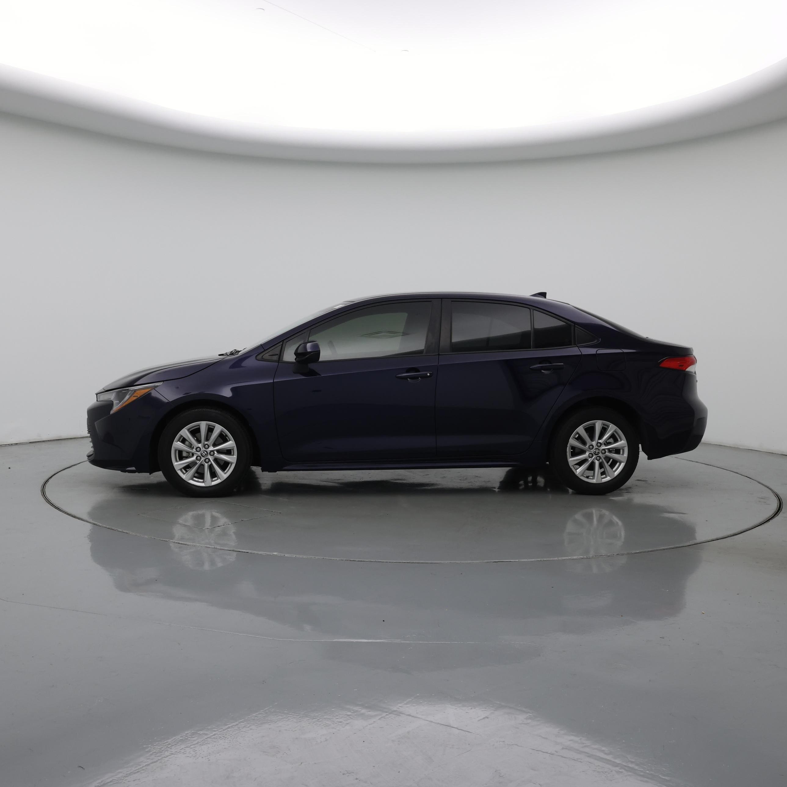 Thumbnail: 2023 Toyota Corolla - 3