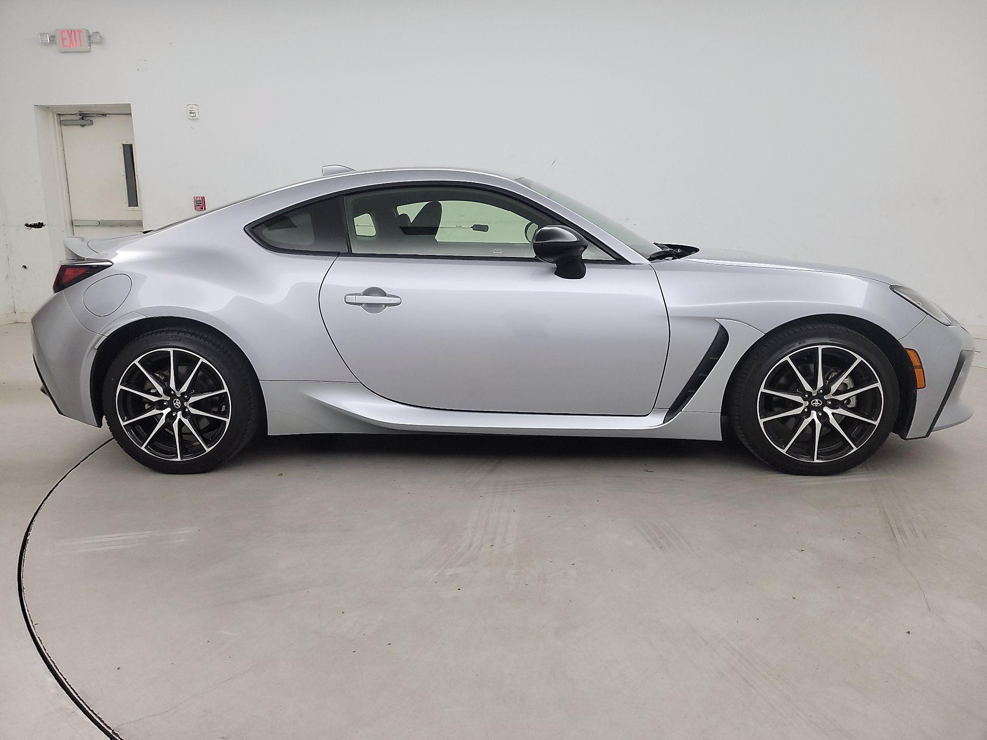 Thumbnail: 2022 Toyota GR86 - 4