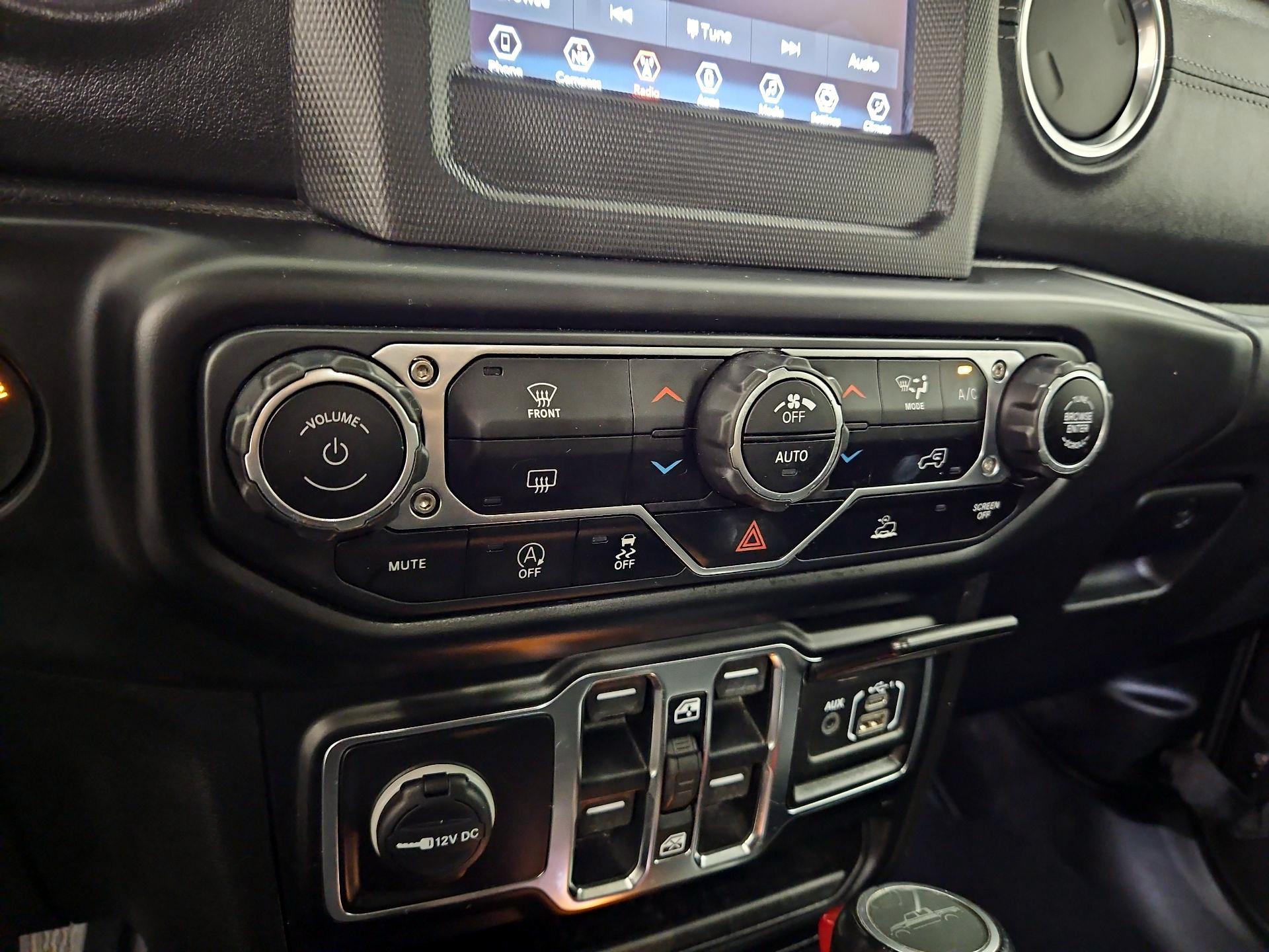 Thumbnail: 2020 Jeep Gladiator - 16