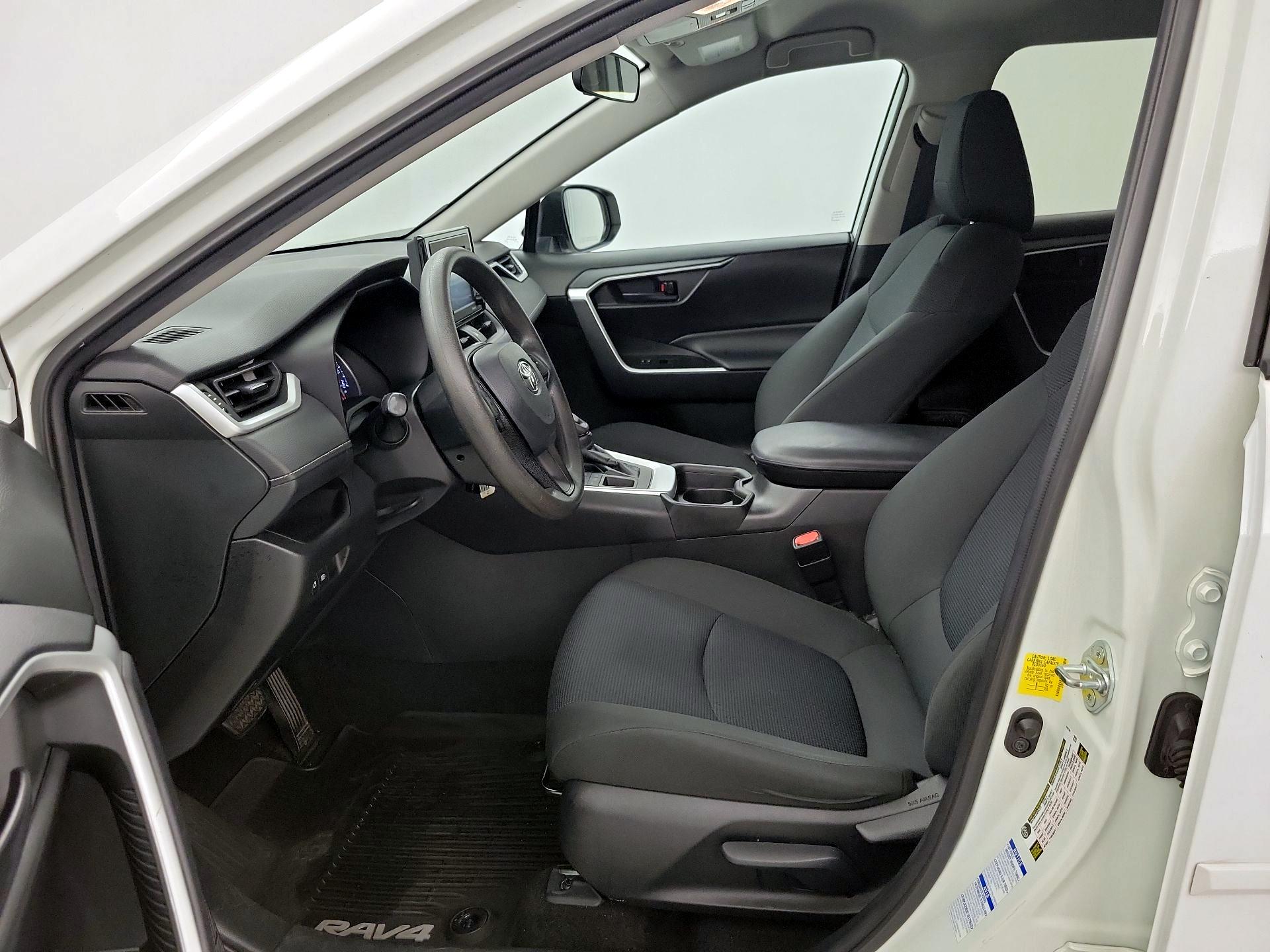 Thumbnail: 2021 Toyota RAV4 - 11