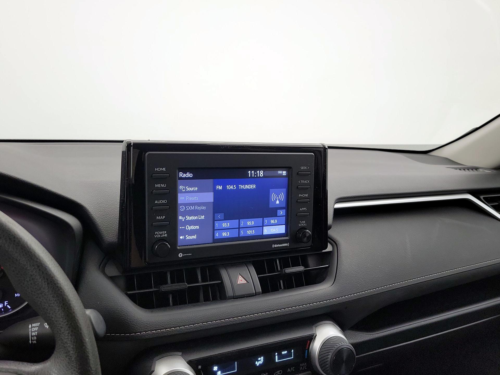 Thumbnail: 2021 Toyota RAV4 - 15