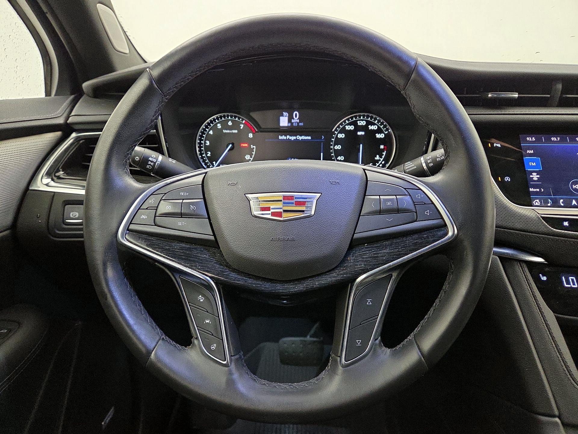 Thumbnail: 2021 Cadillac XT5 - 10
