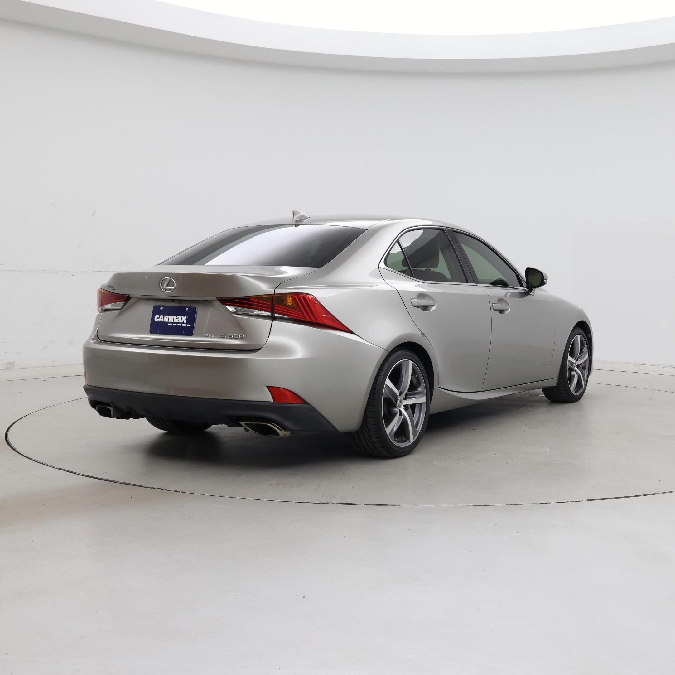 Thumbnail: 2017 Lexus IS - 8