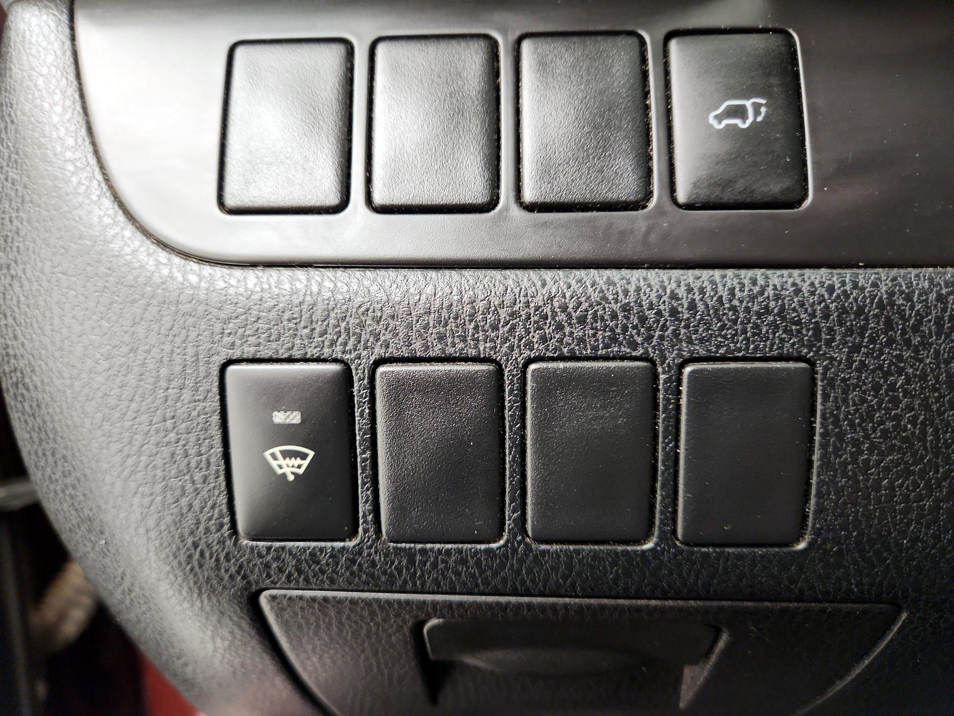 Thumbnail: 2015 Toyota Highlander - 13