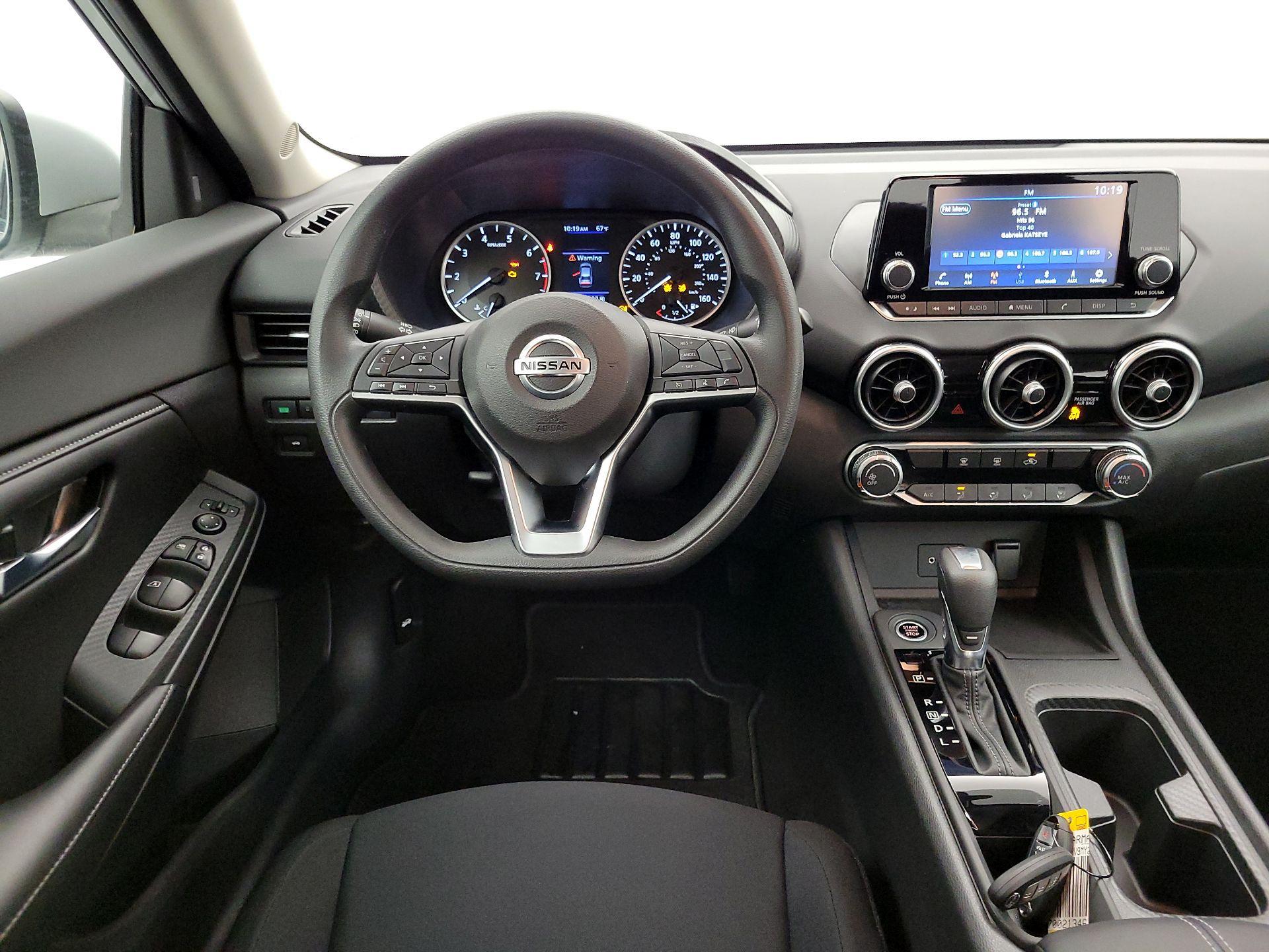 Thumbnail: 2021 Nissan Sentra - 10