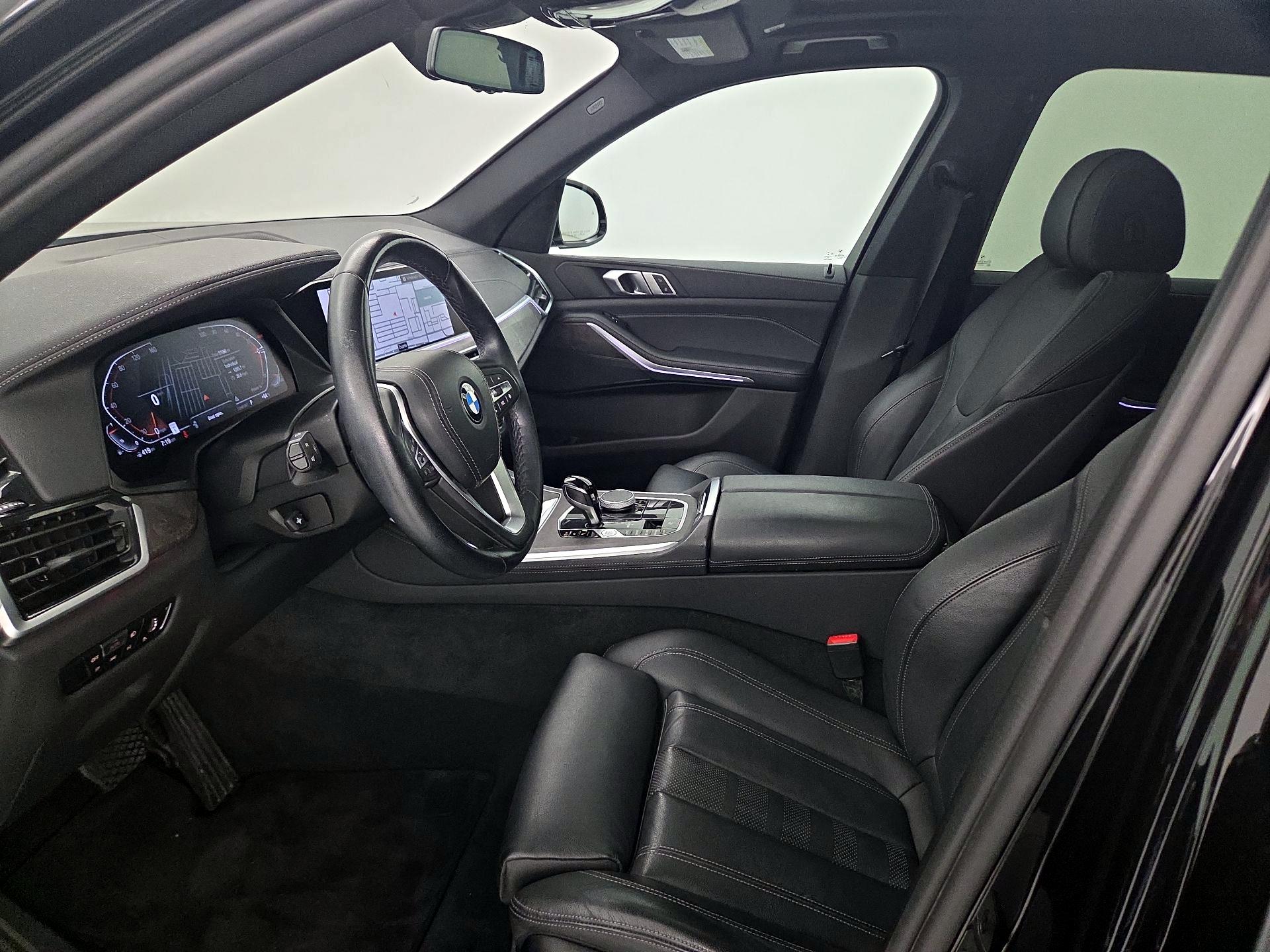 Thumbnail: 2022 BMW X5 - 11