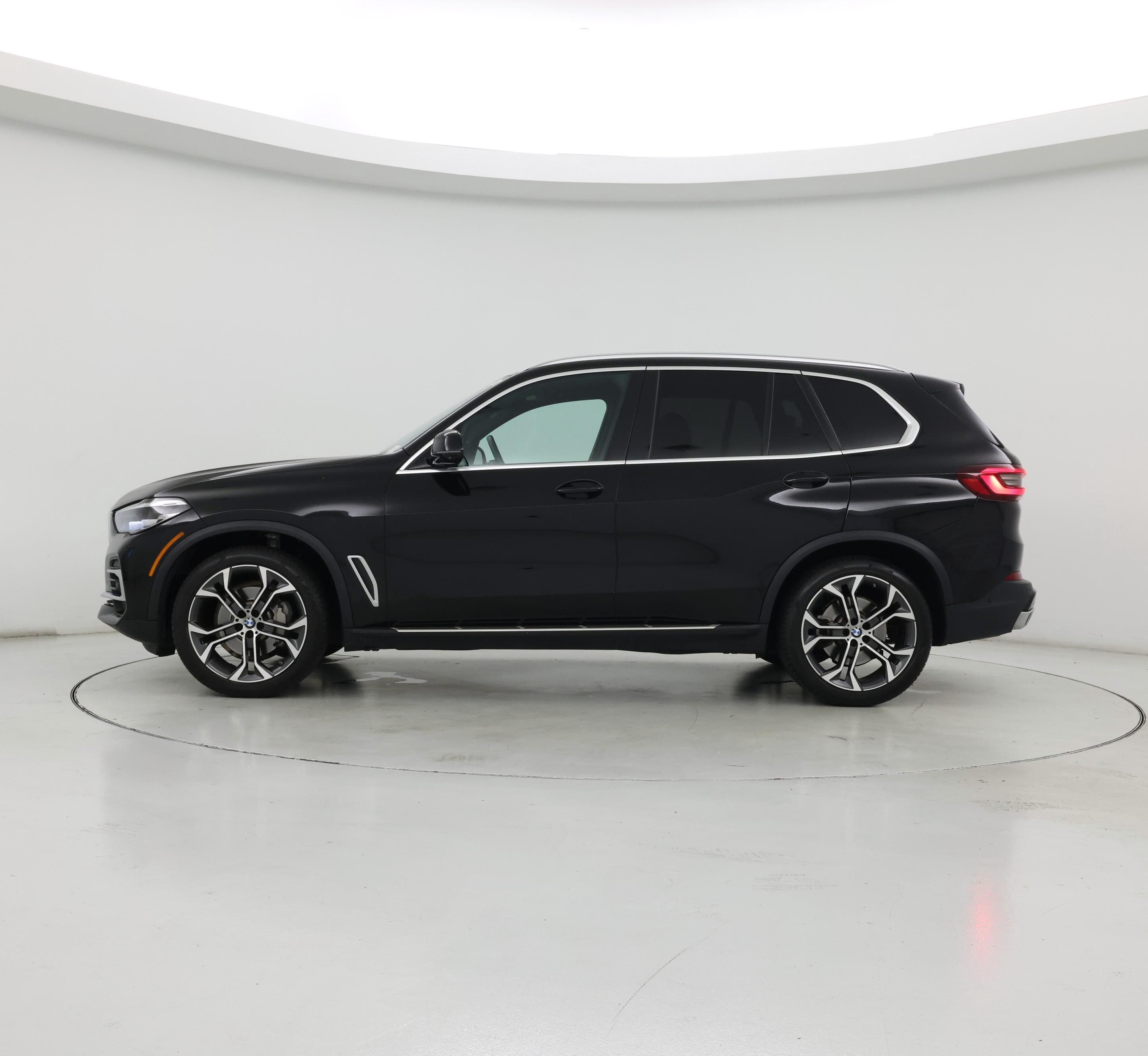 Thumbnail: 2022 BMW X5 - 3