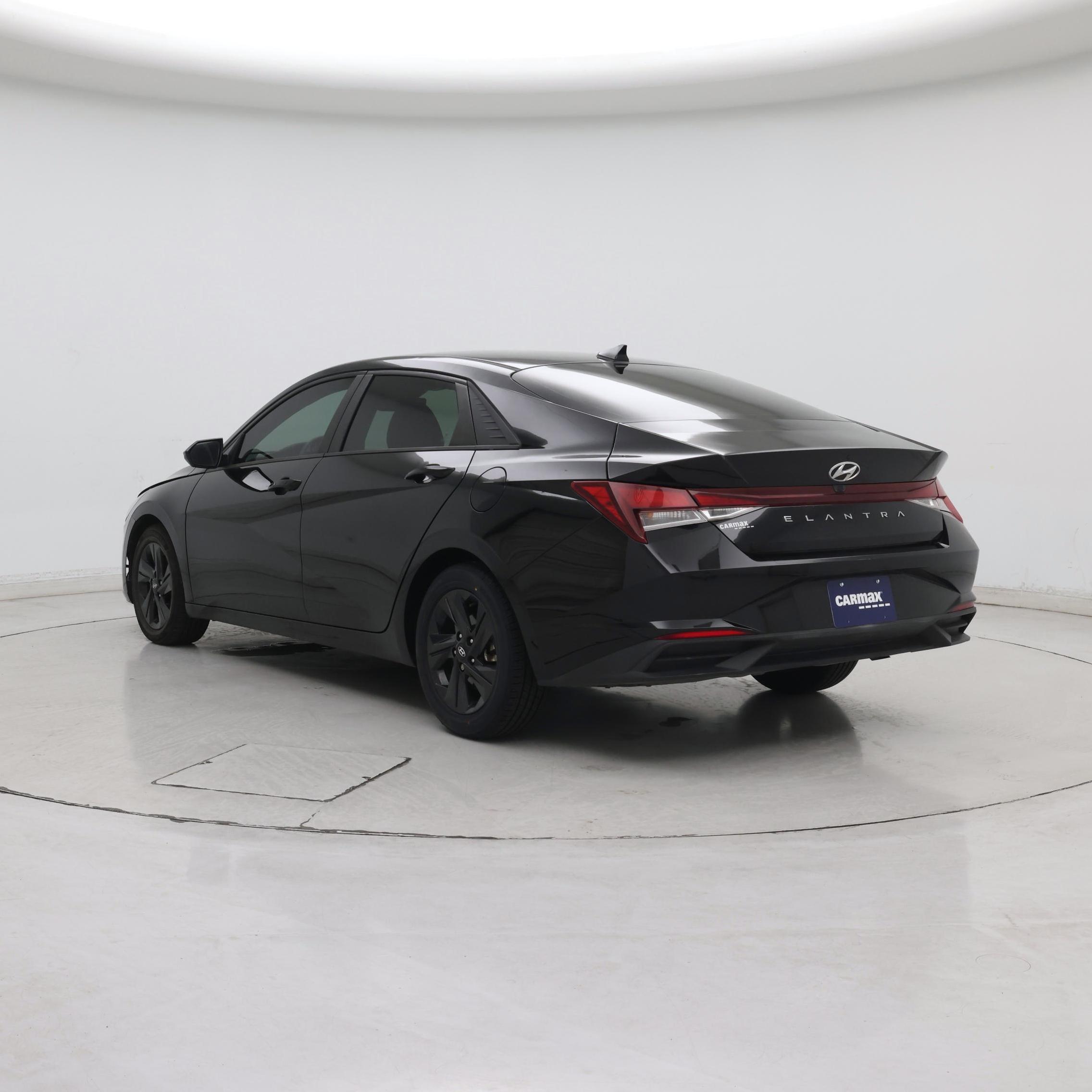Thumbnail: 2022 Hyundai Elantra - 2