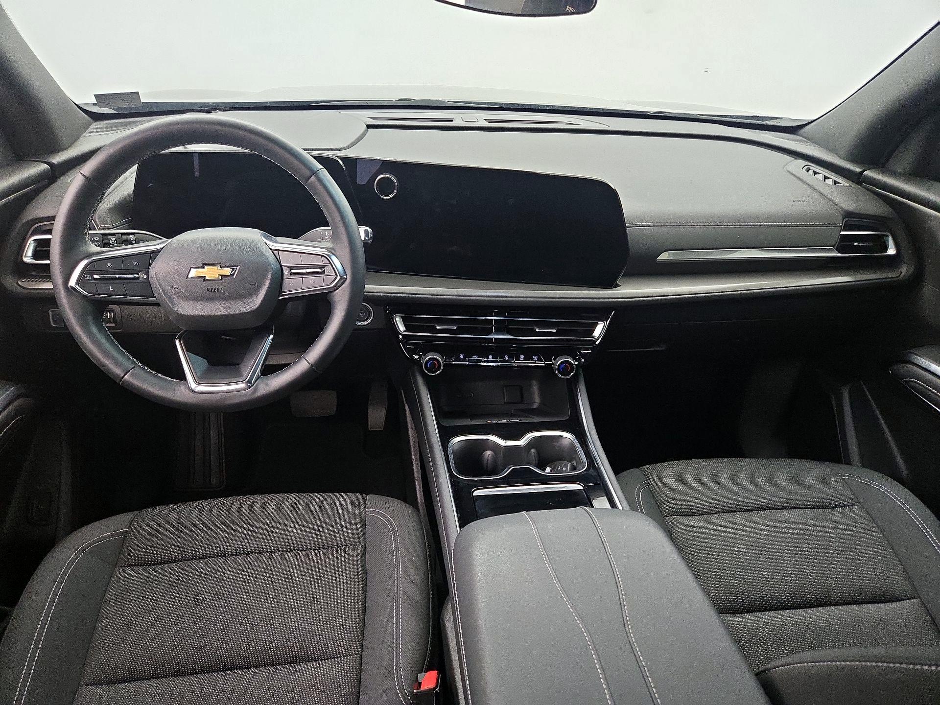 Thumbnail: 2024 Chevrolet Traverse - 9
