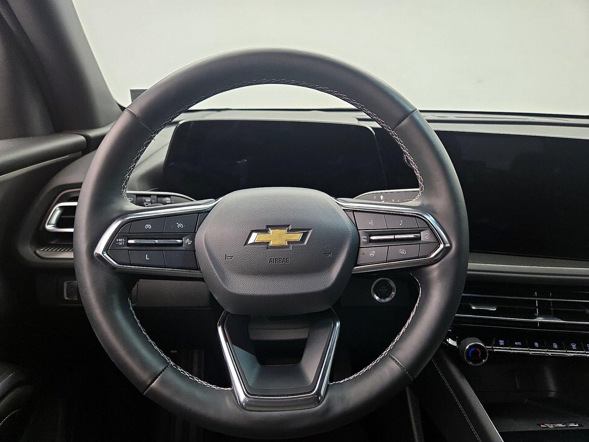 Thumbnail: 2024 Chevrolet Traverse - 10