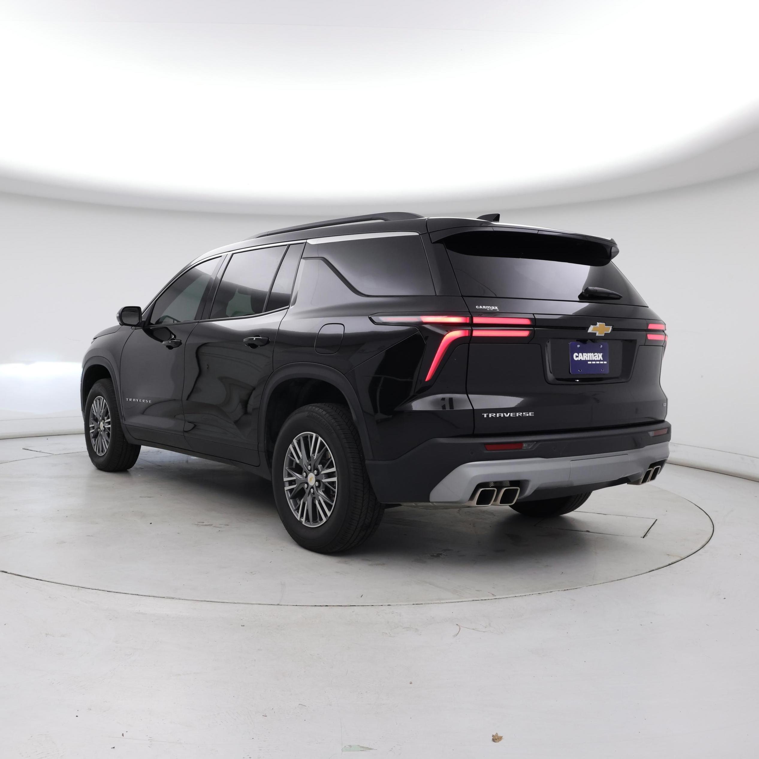 Thumbnail: 2024 Chevrolet Traverse - 2