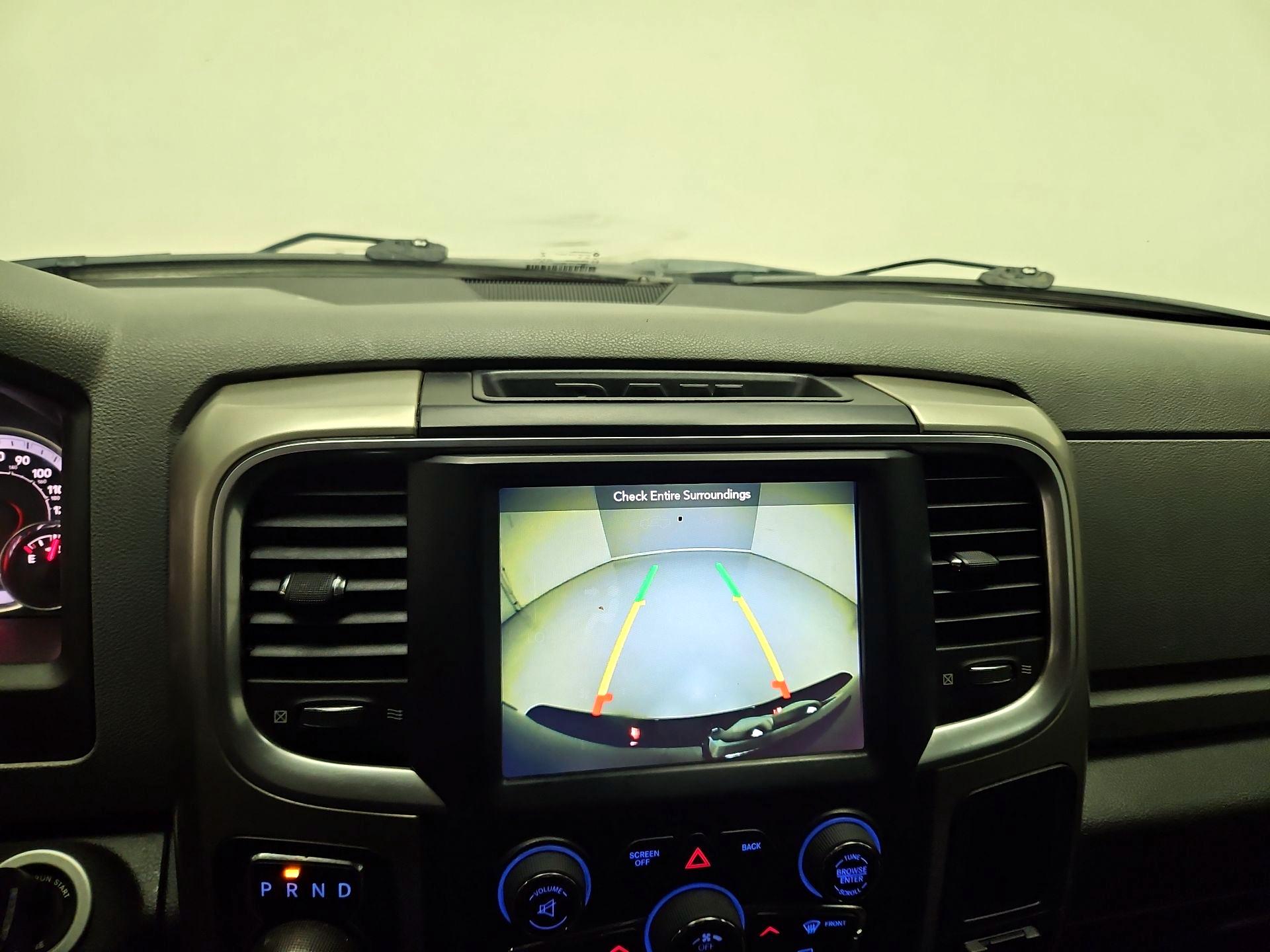 Thumbnail: 2019 RAM 1500 Classic - 13
