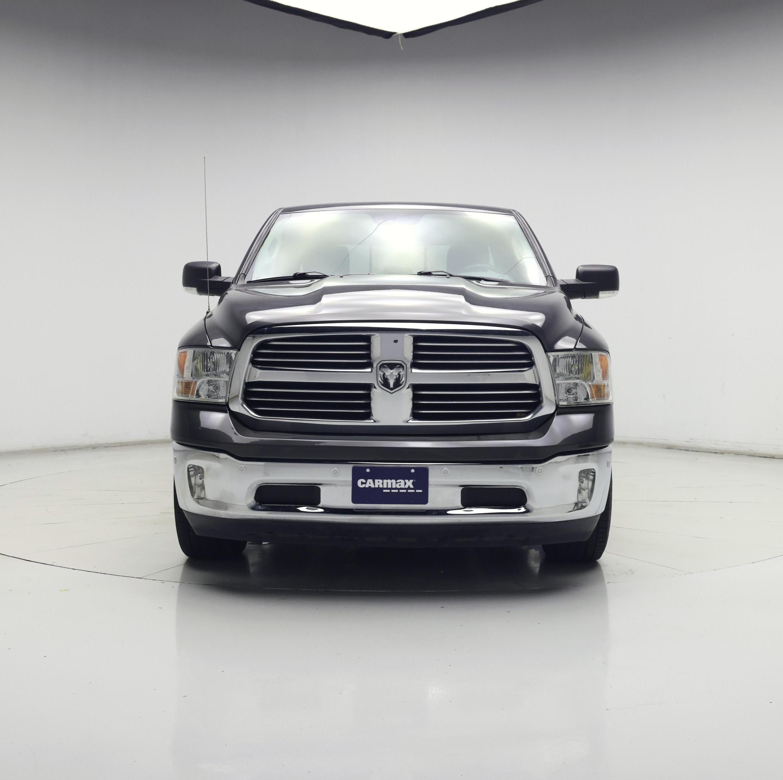 Thumbnail: 2019 RAM 1500 Classic - 5