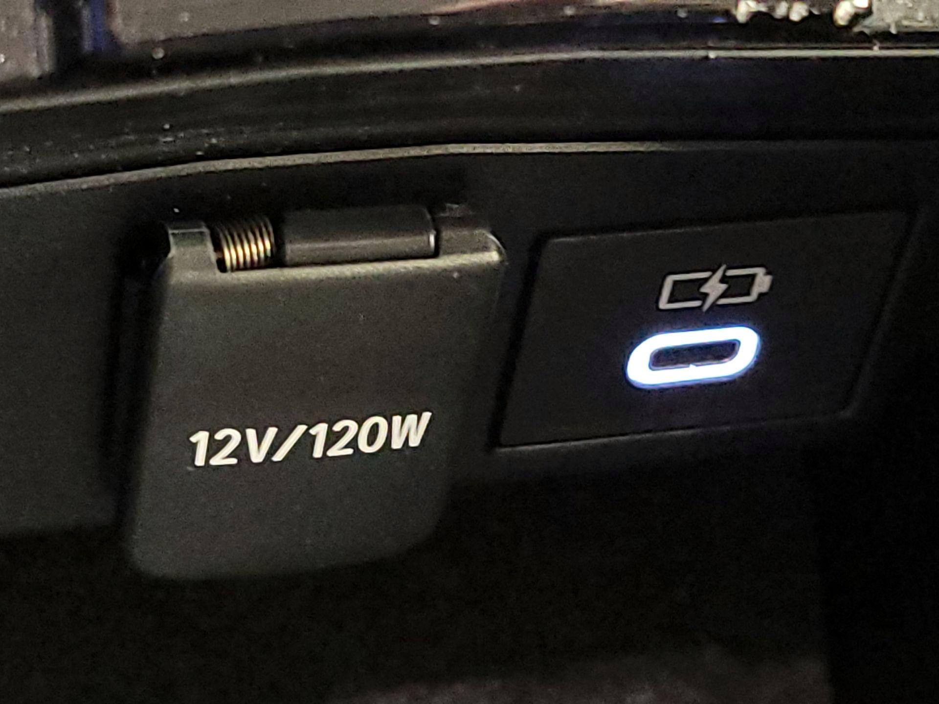 Thumbnail: 2023 Toyota Corolla - 18