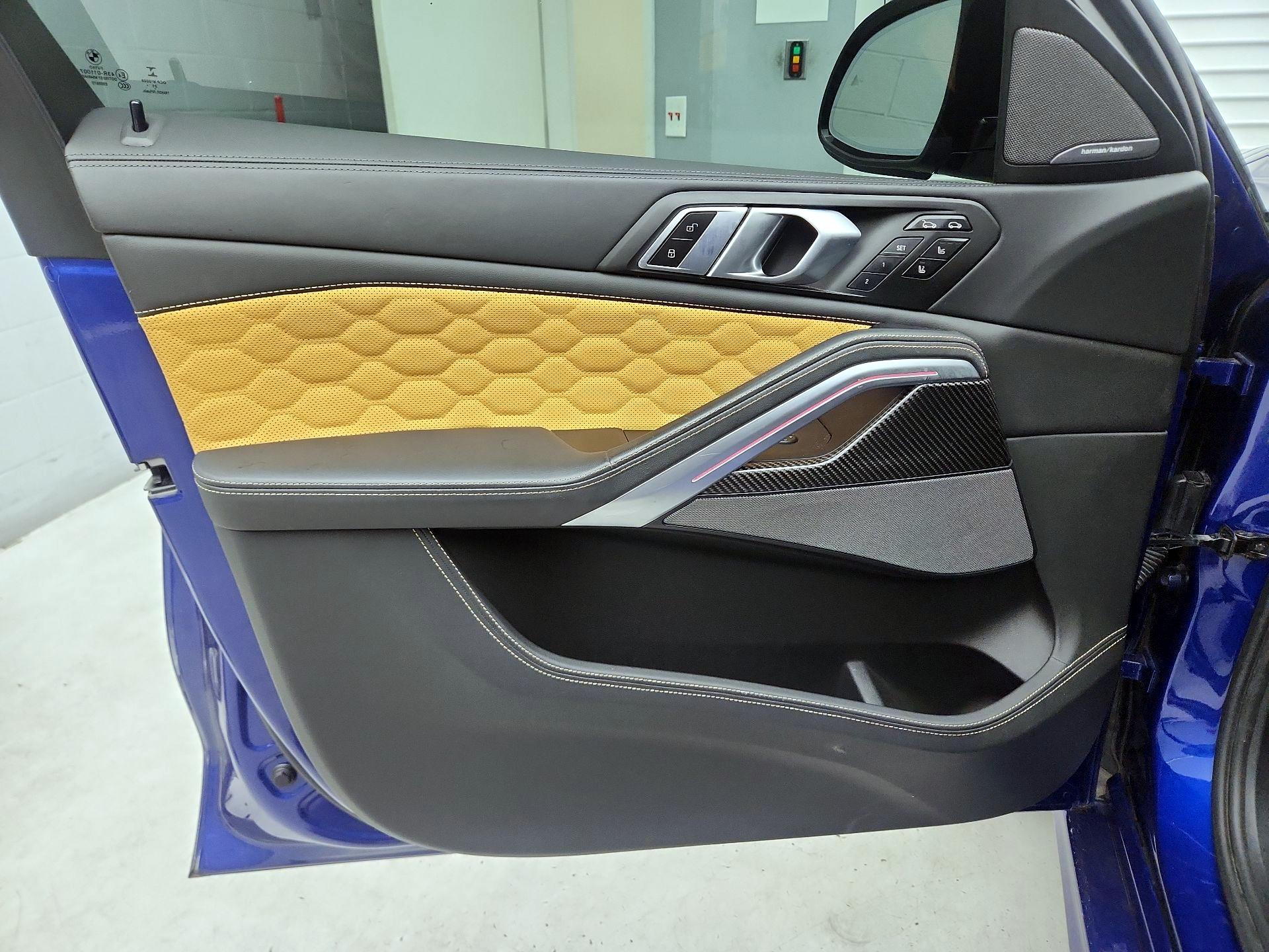 Thumbnail: 2022 BMW X6 - 12