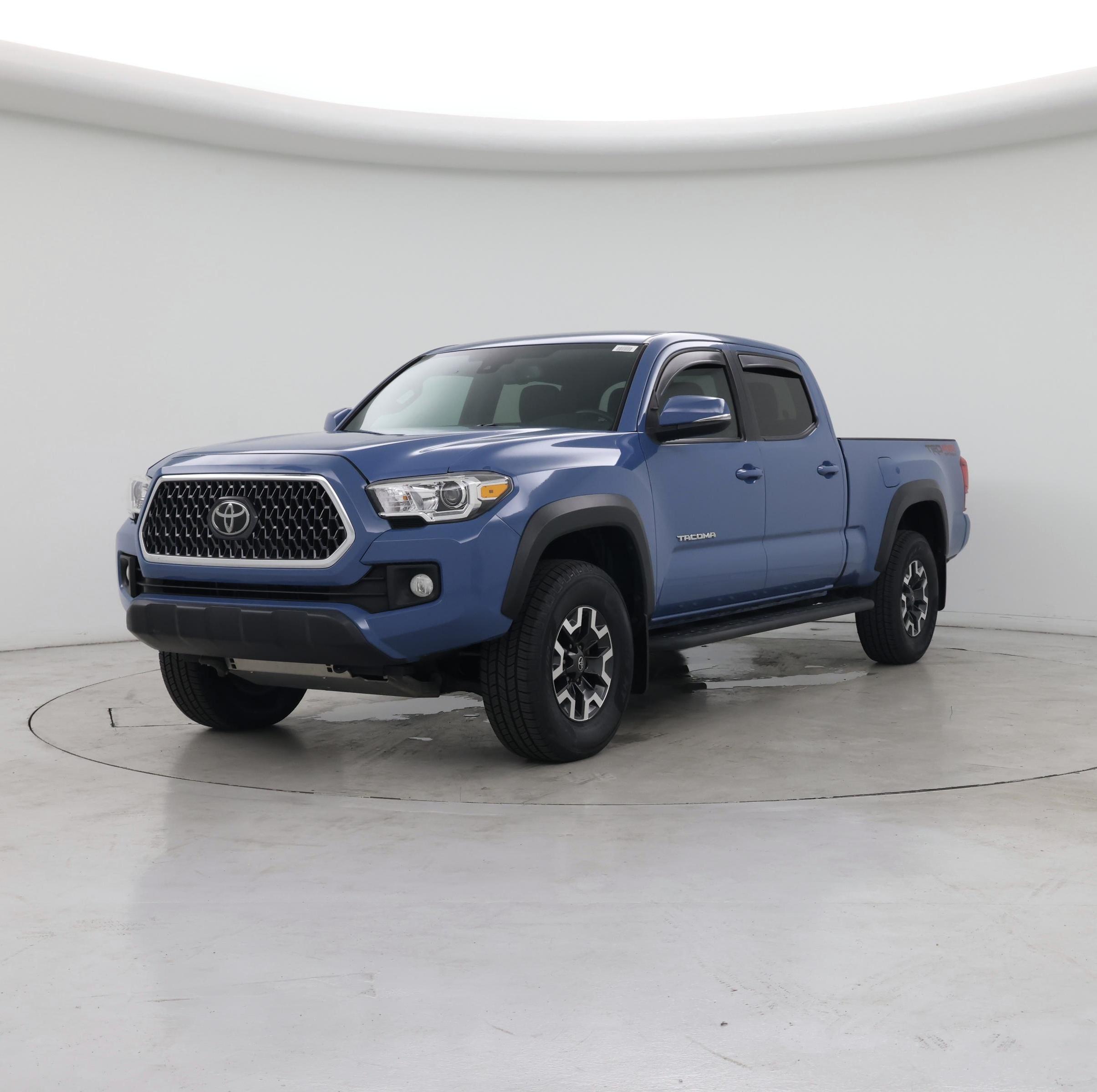 Thumbnail: 2019 Toyota Tacoma - 4