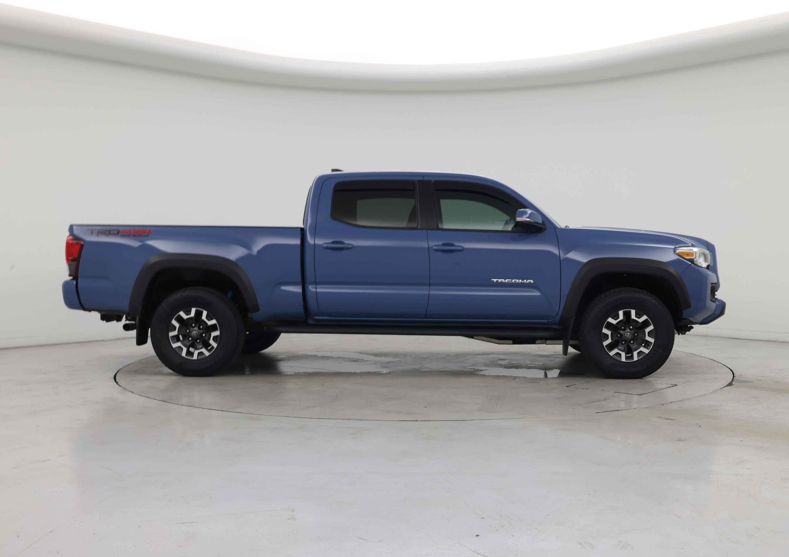 Thumbnail: 2019 Toyota Tacoma - 7