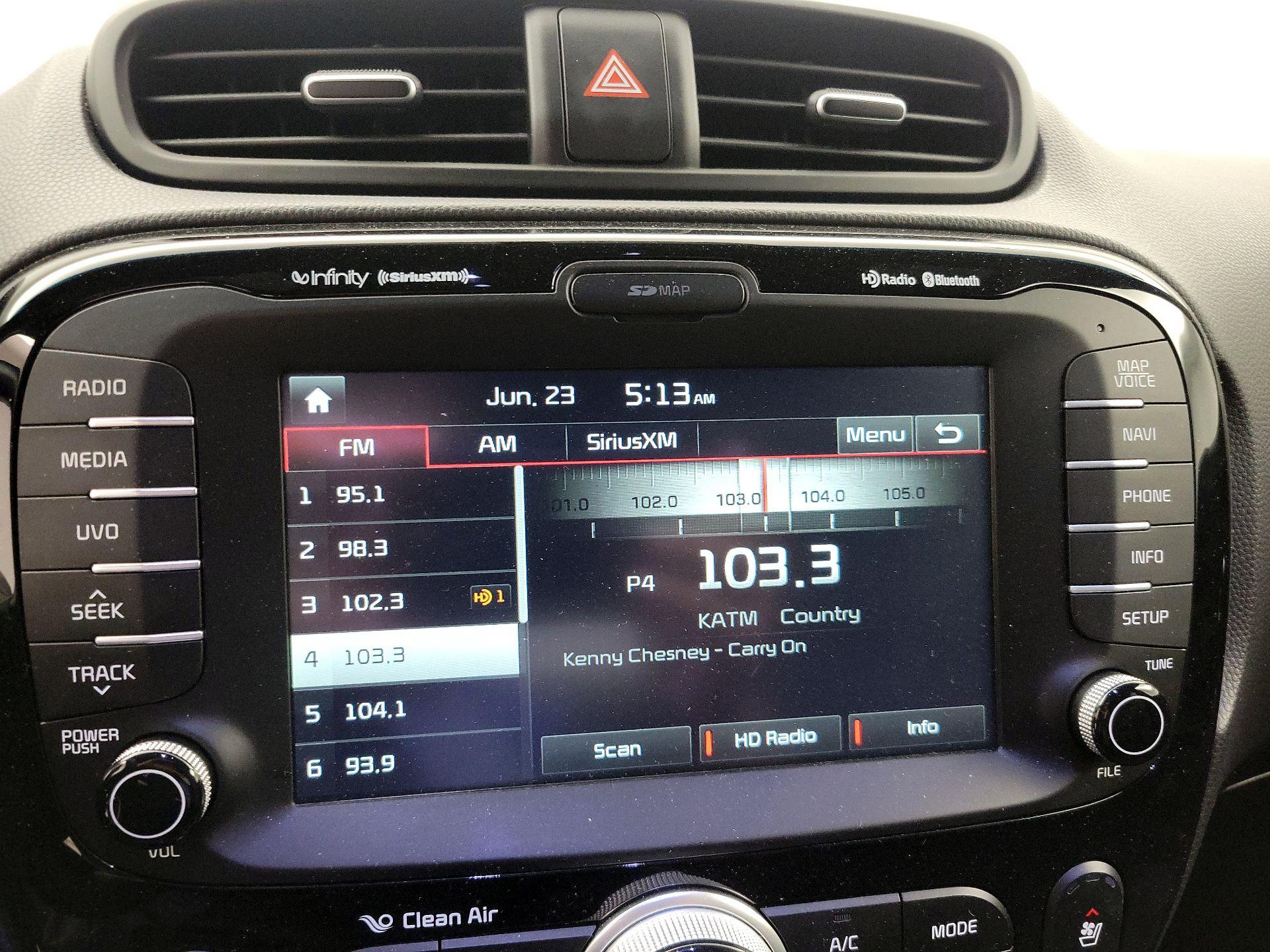 Thumbnail: 2015 Kia Soul - 16
