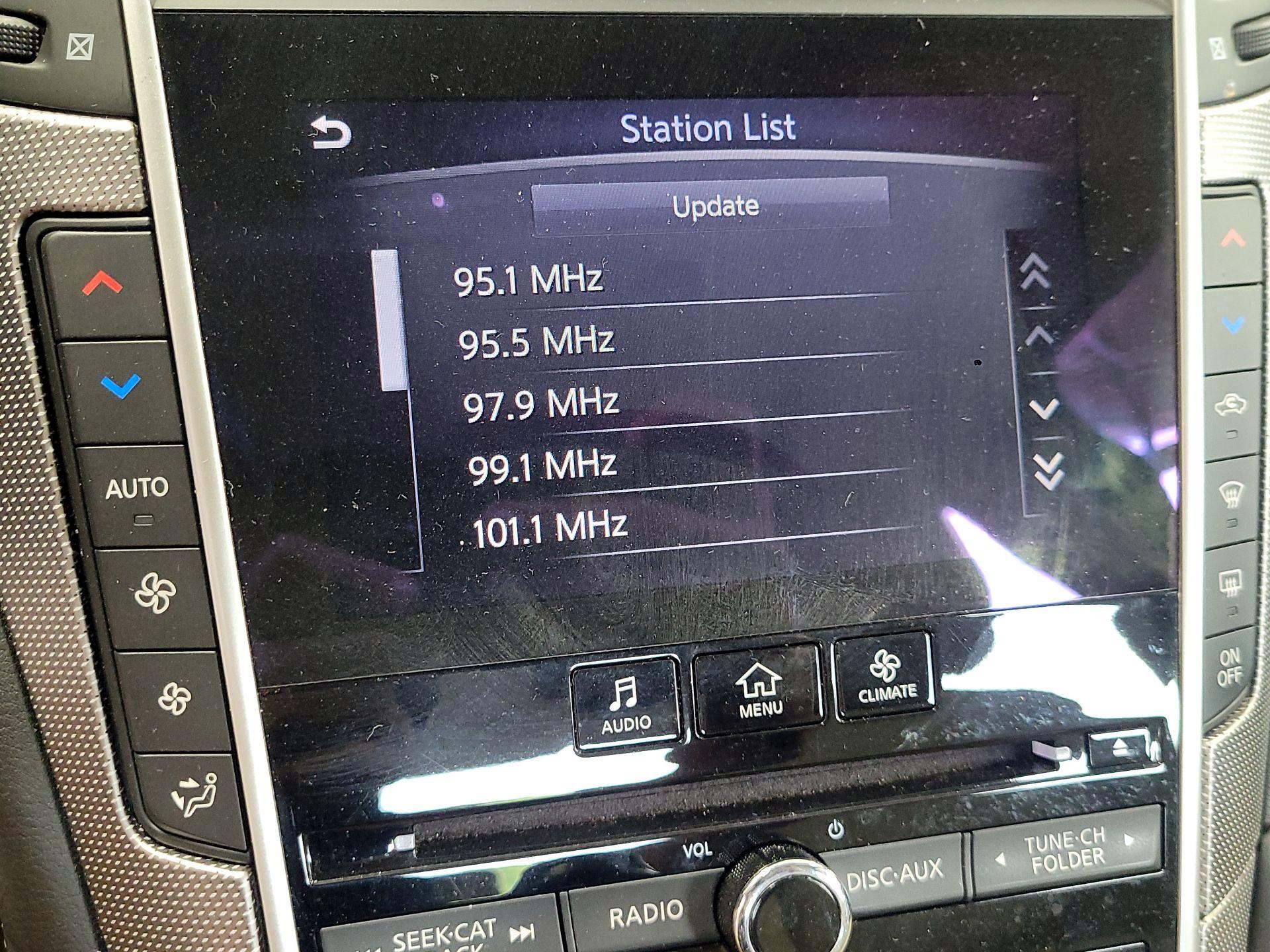 Thumbnail: 2015 INFINITI Q50 - 16
