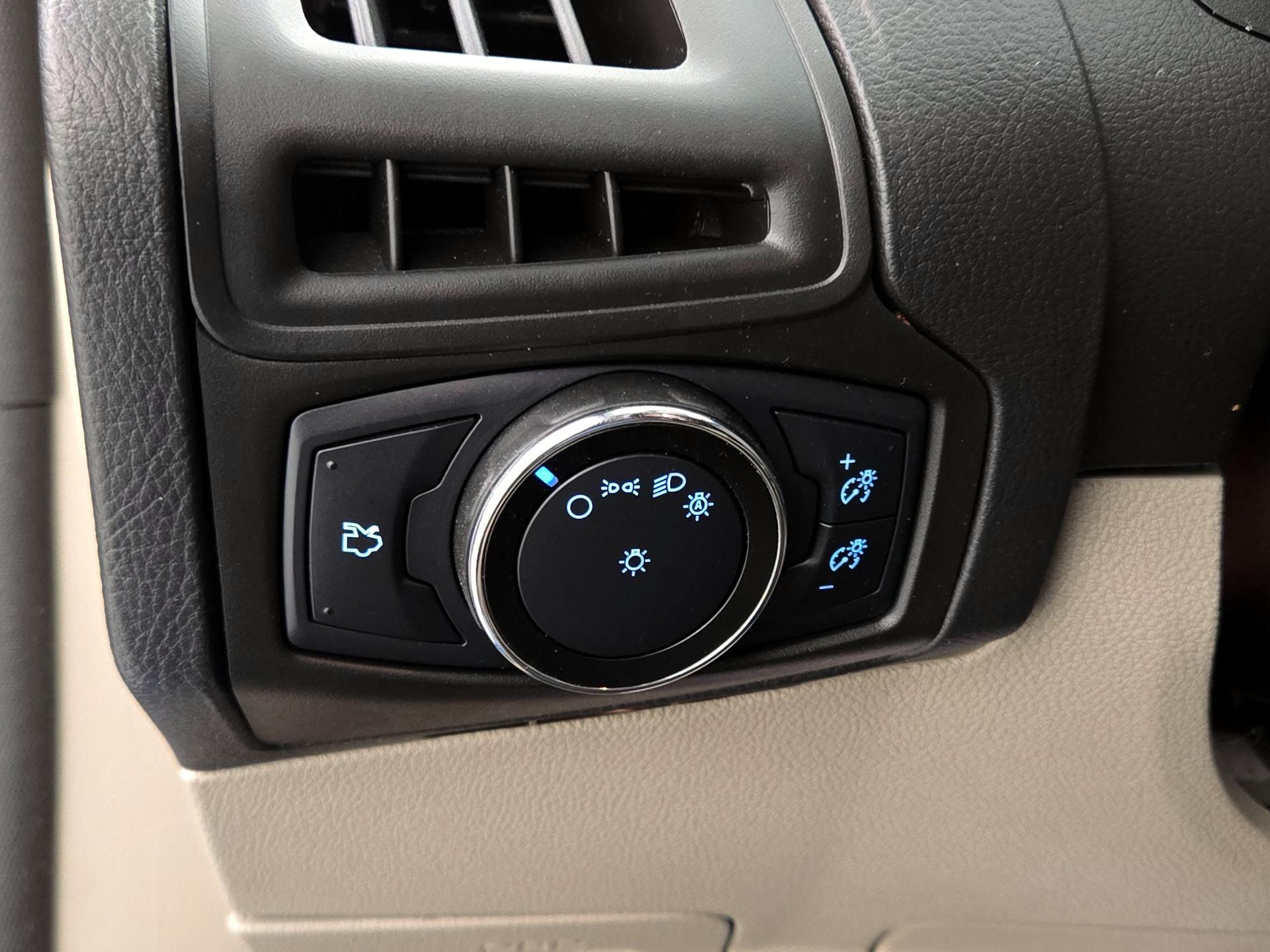 Thumbnail: 2014 Ford Focus - 13
