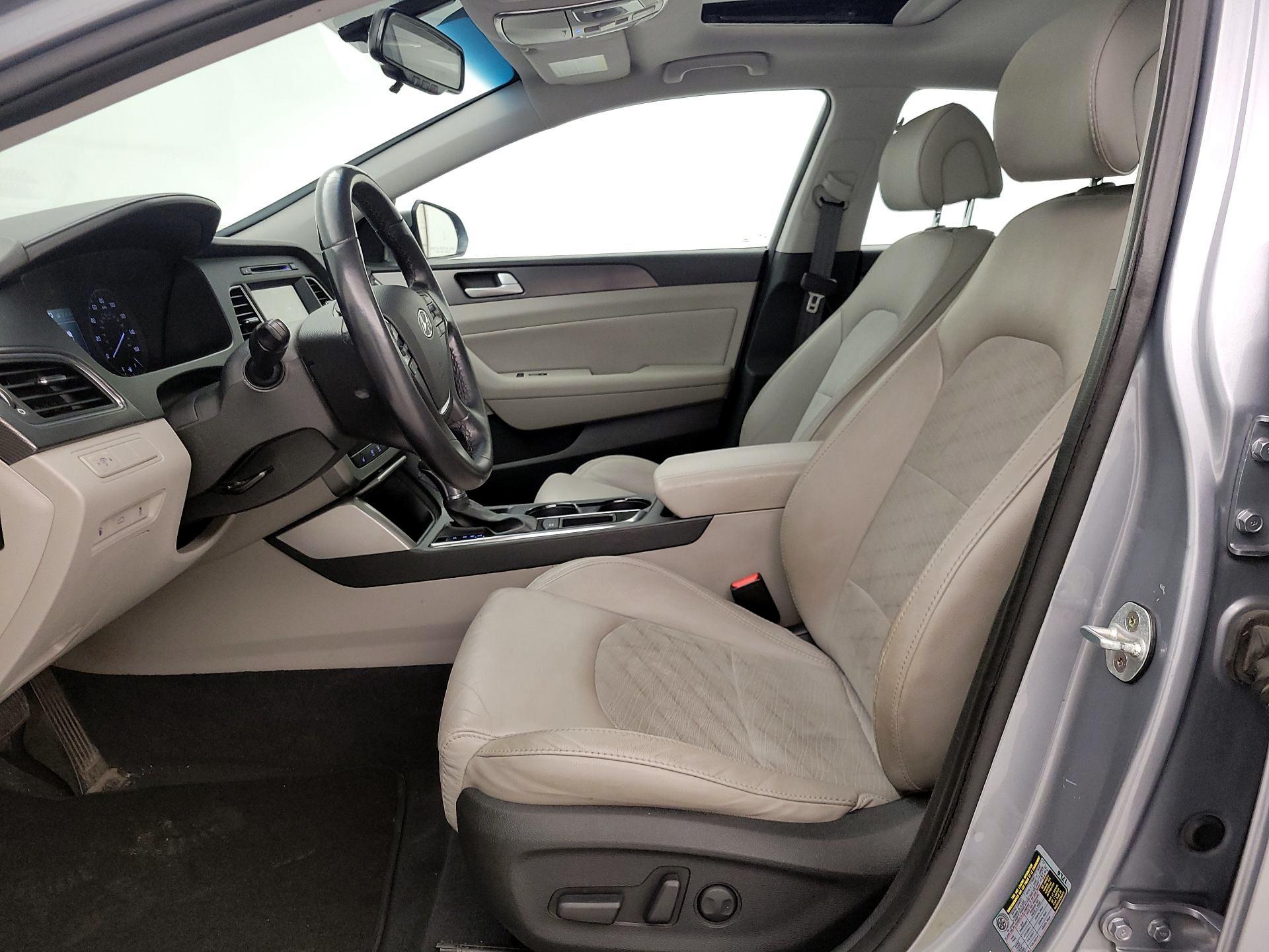 Thumbnail: 2016 Hyundai Sonata - 11