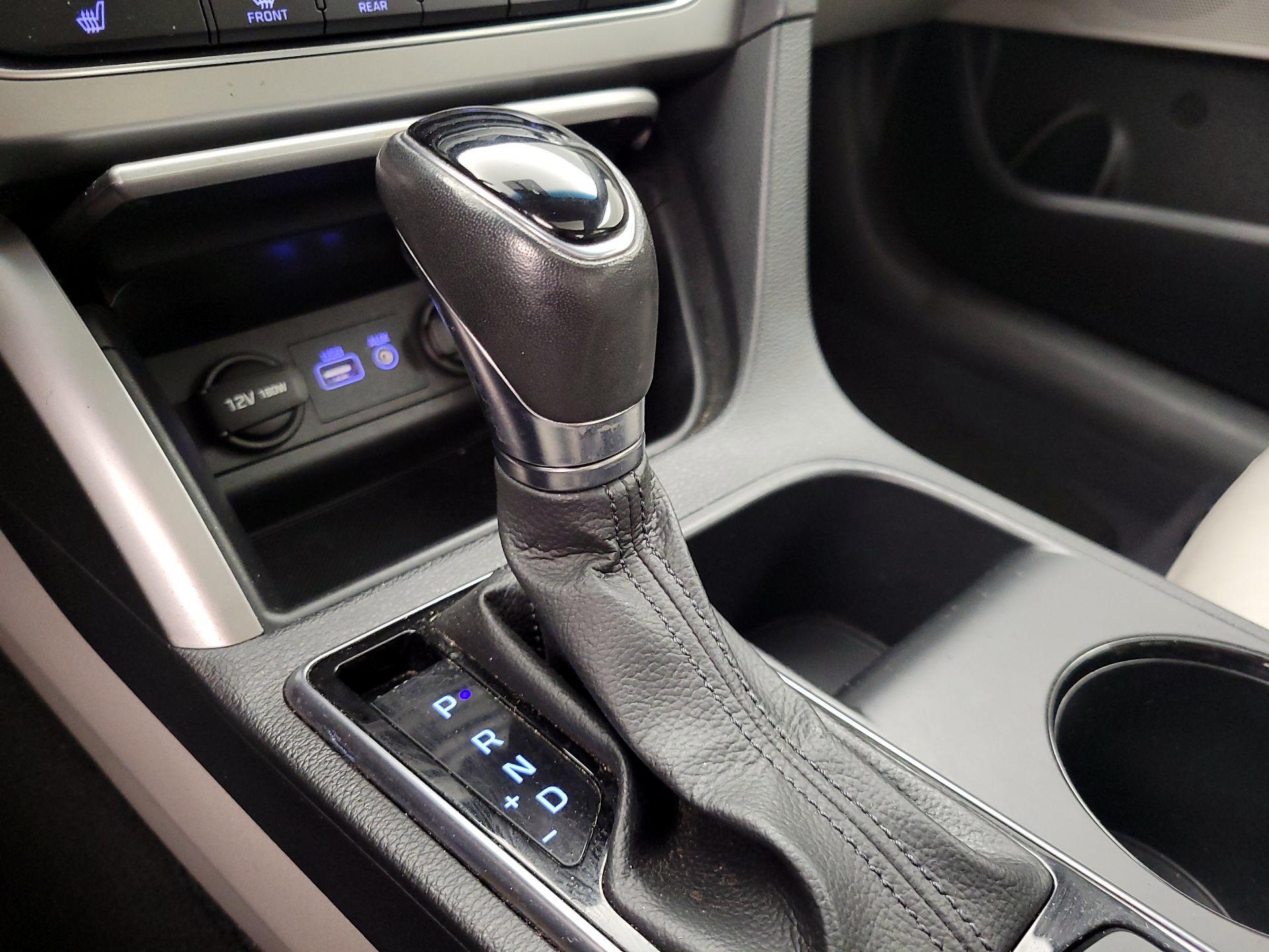 Thumbnail: 2016 Hyundai Sonata - 17