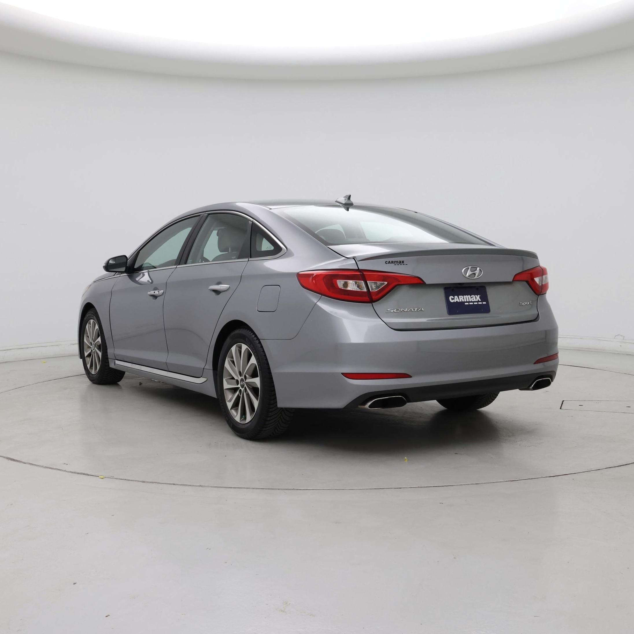 Thumbnail: 2016 Hyundai Sonata - 2