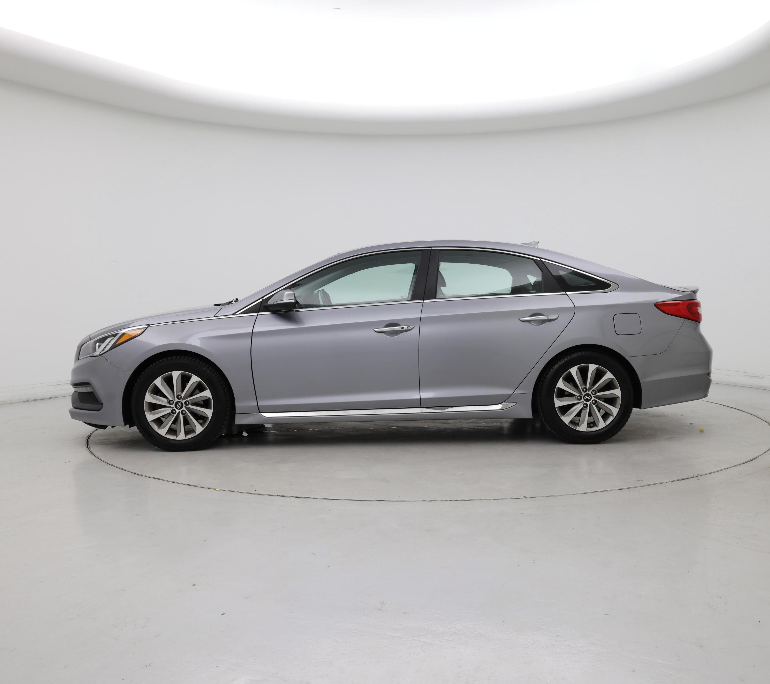 Thumbnail: 2016 Hyundai Sonata - 3