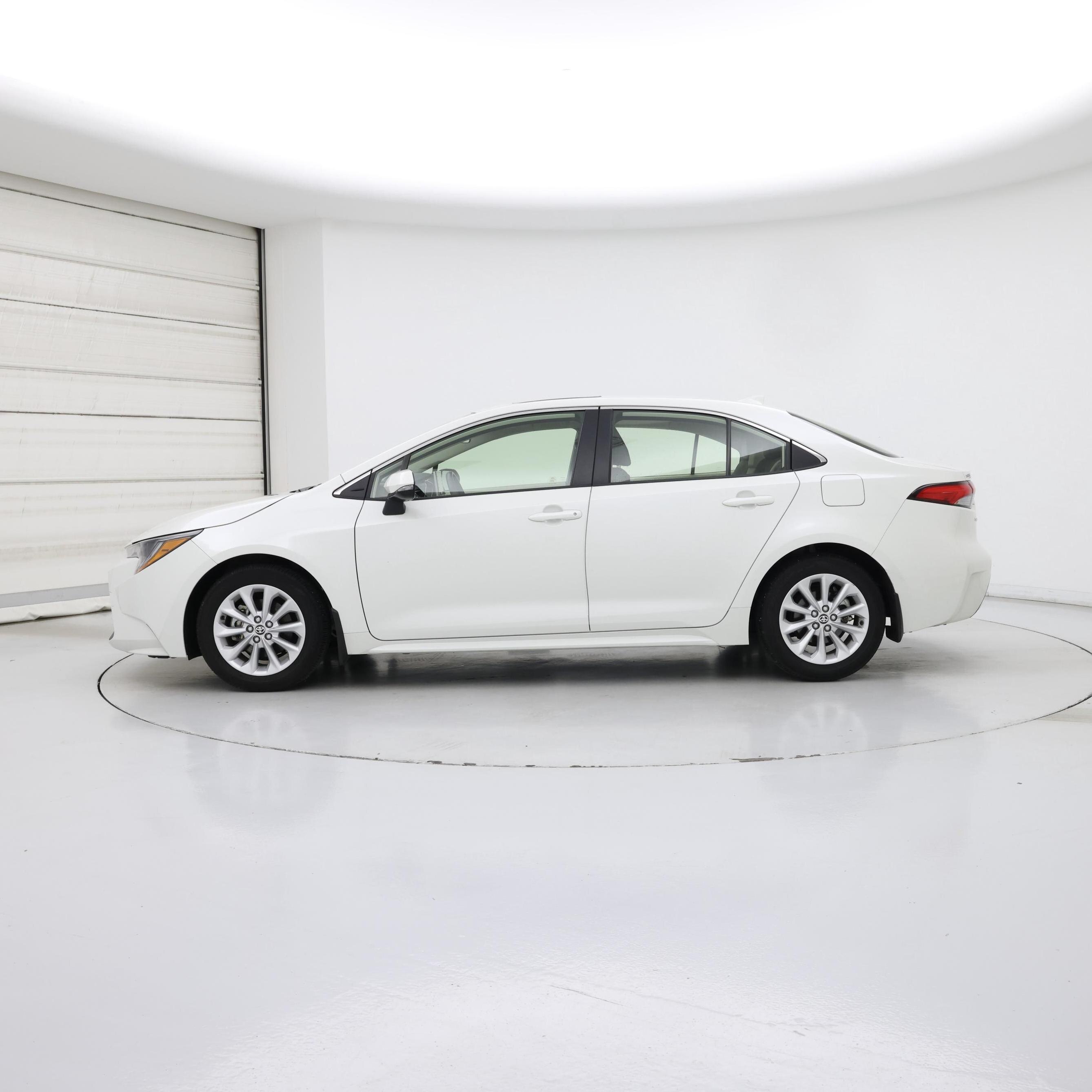 Thumbnail: 2020 Toyota Corolla - 3