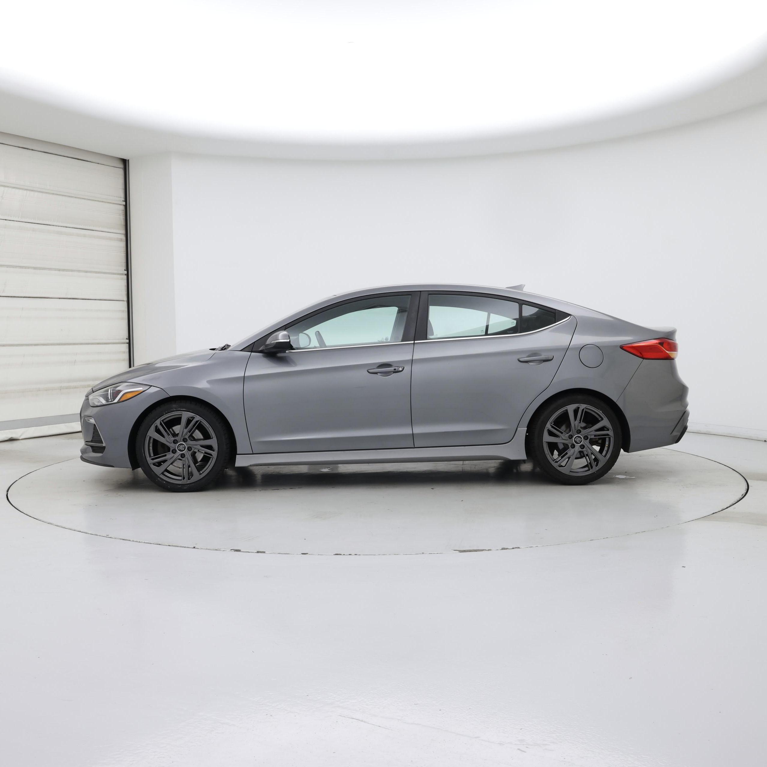 Thumbnail: 2017 Hyundai Elantra - 3