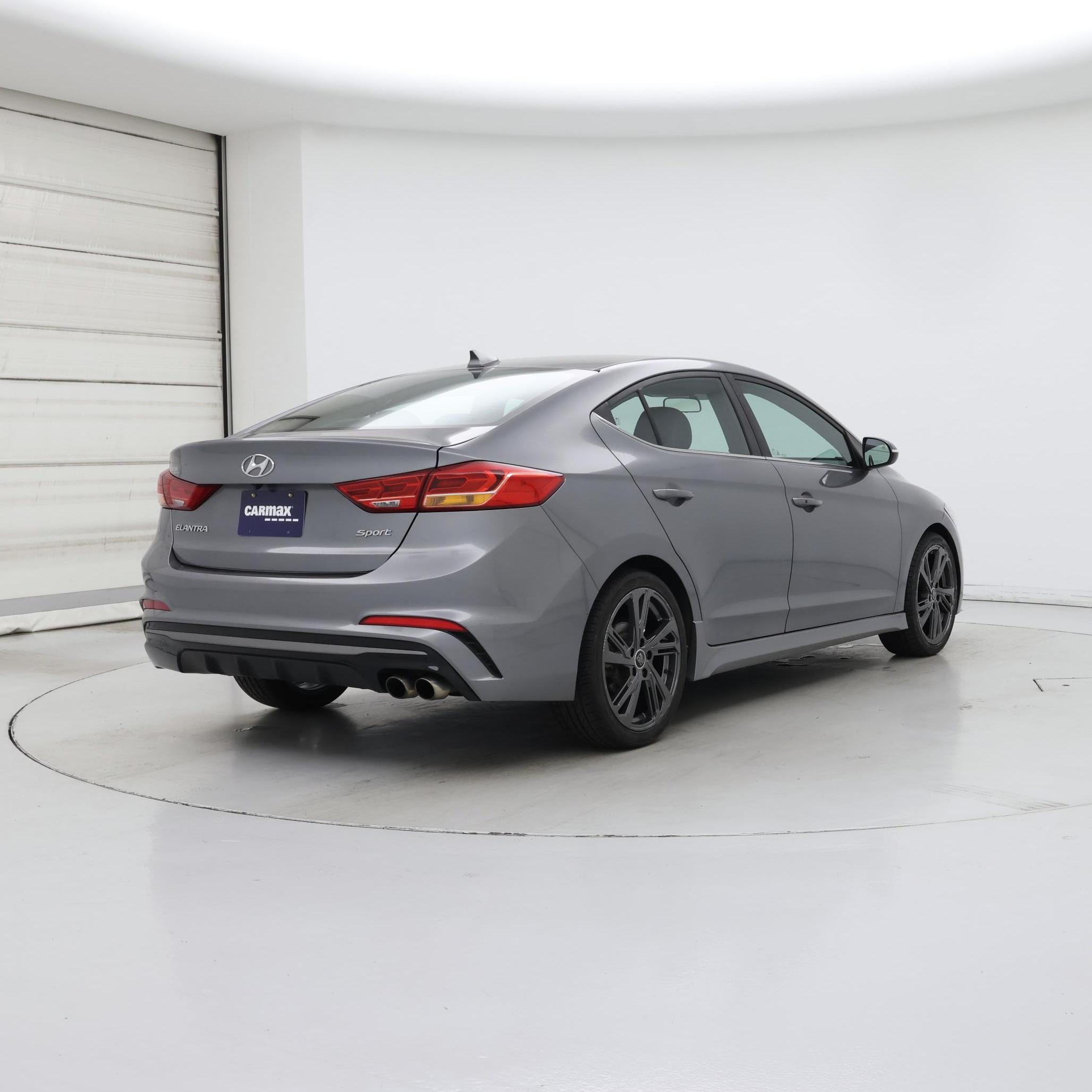 Thumbnail: 2017 Hyundai Elantra - 8