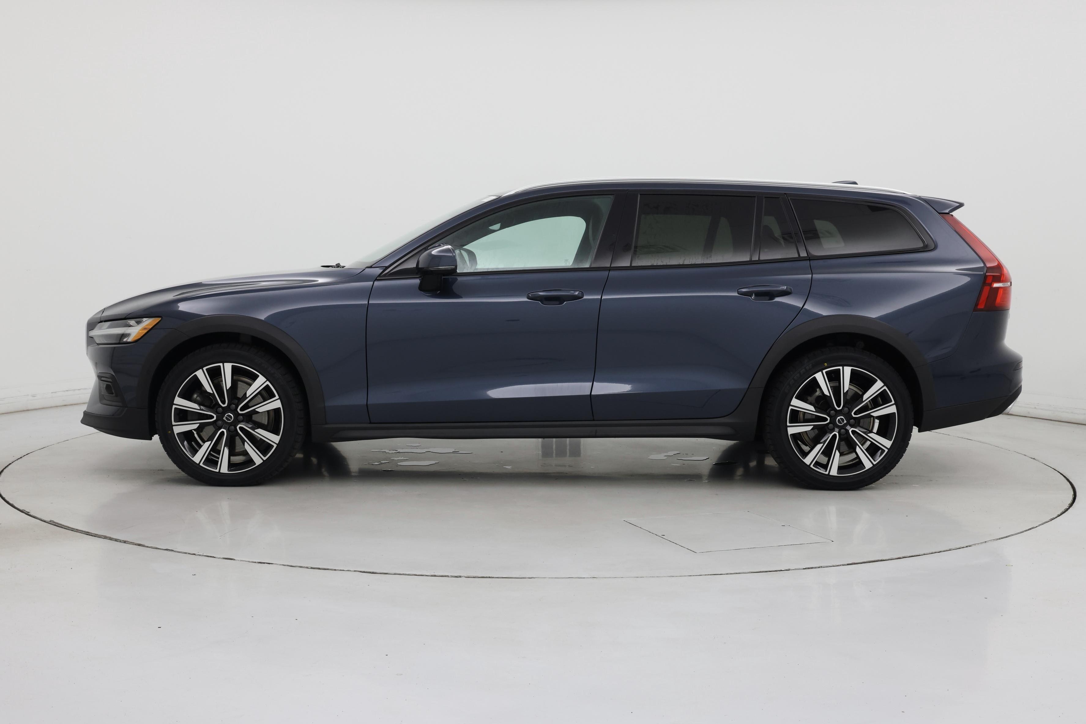 Thumbnail: 2021 Volvo S60 - 3