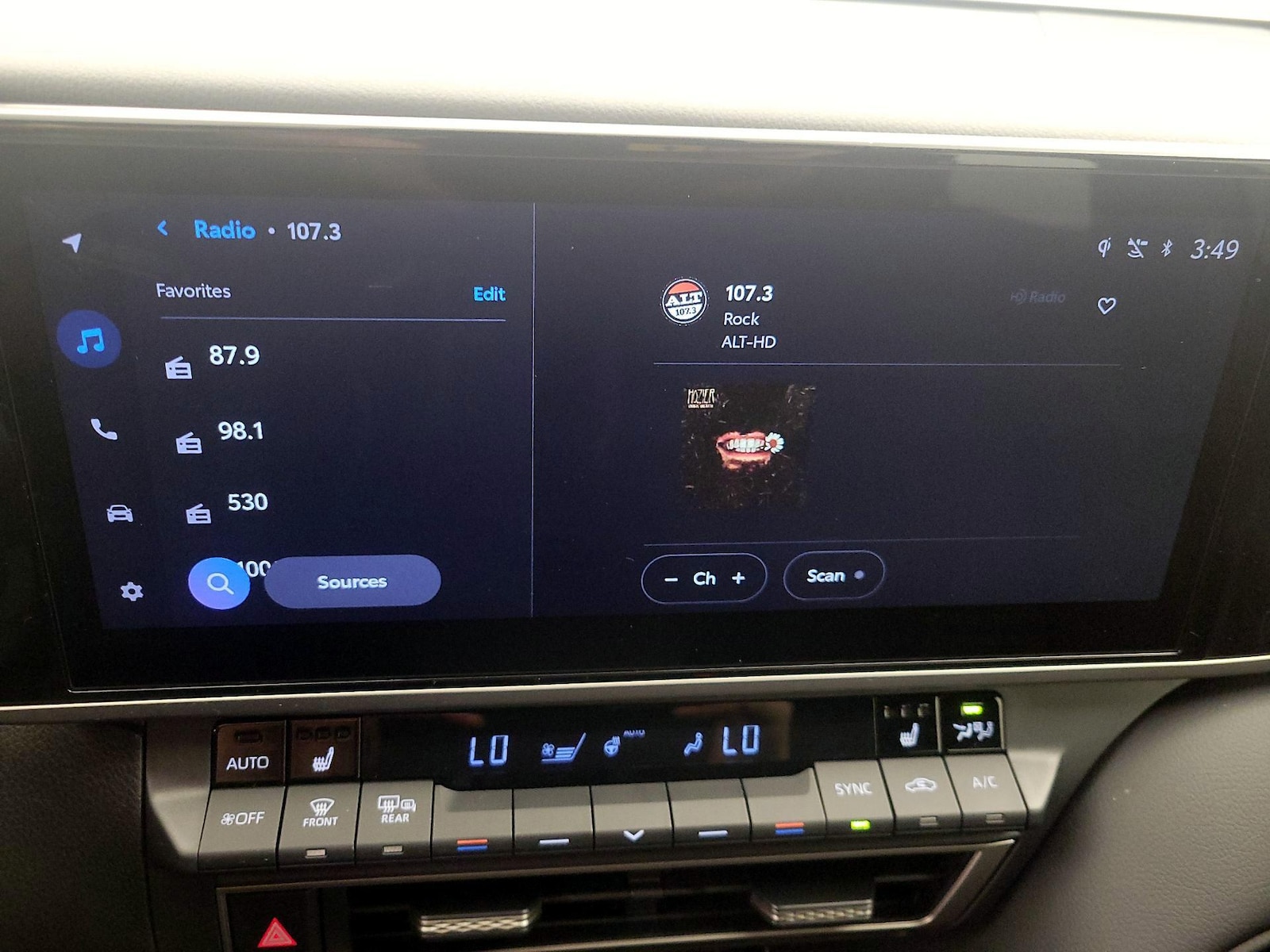 2026 Toyota Camry XSE - Photo 16