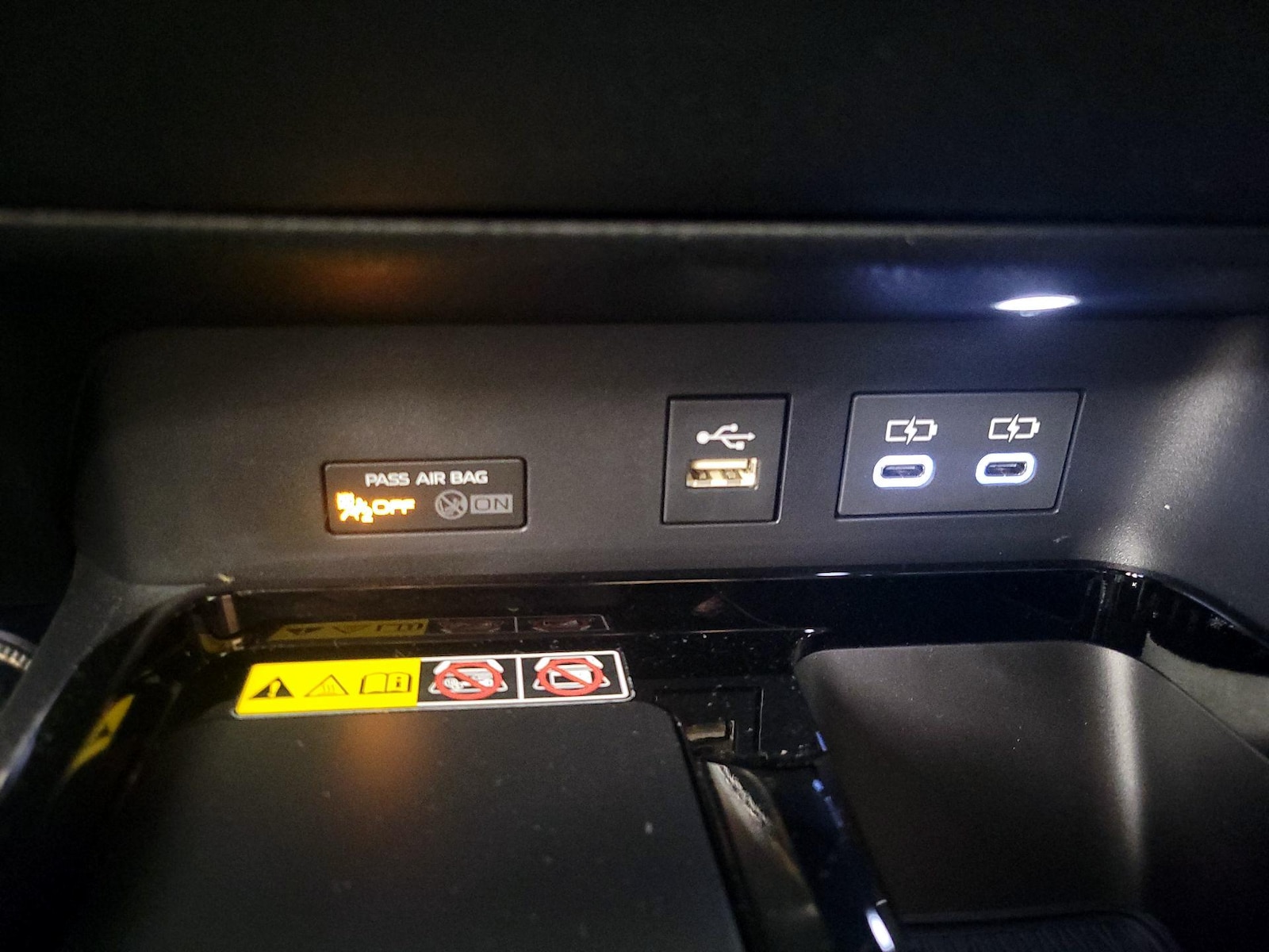 2026 Toyota Camry XSE - Photo 19
